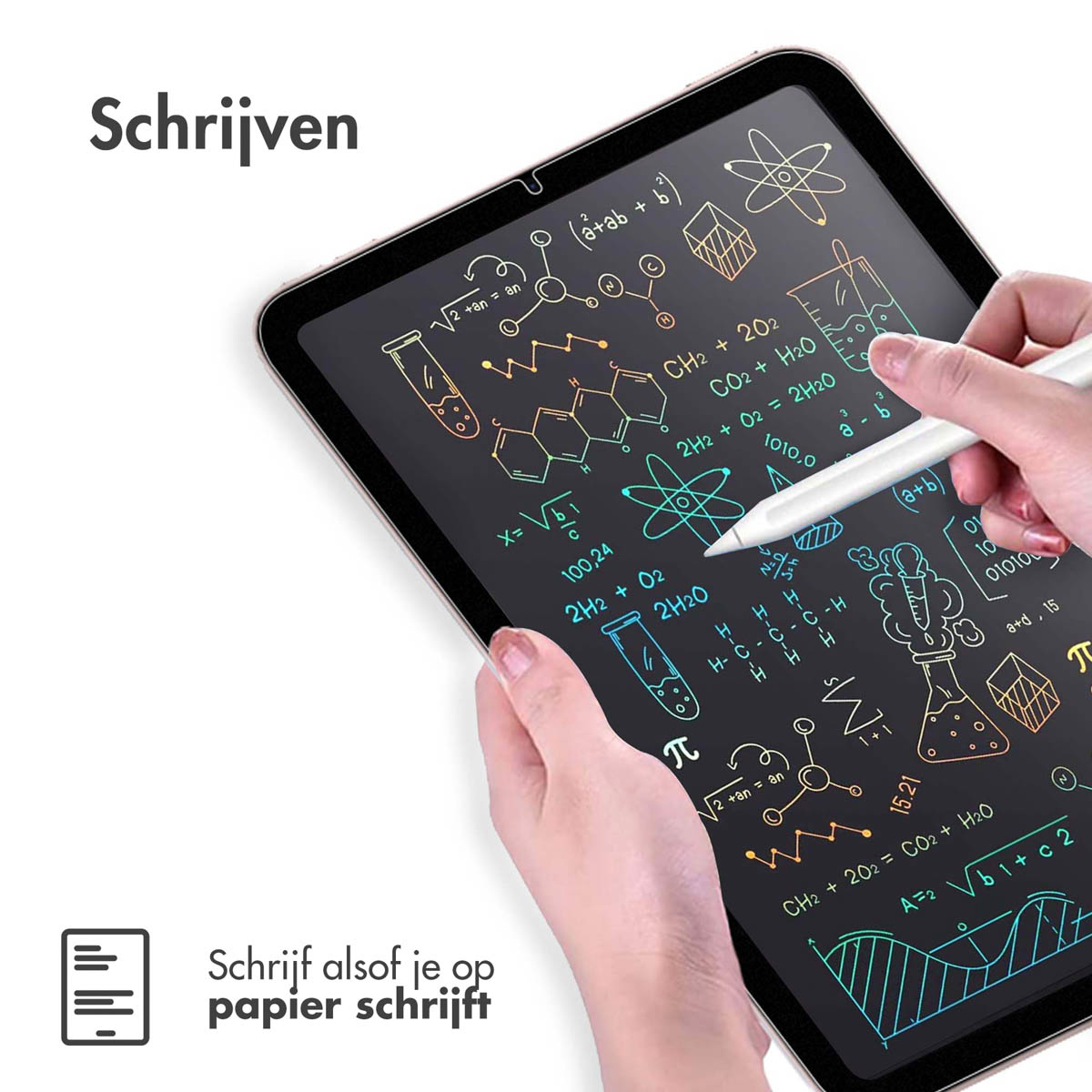 Una persona disegna su un tablet con una penna. Il tablet mostra equazioni e diagrammi.
