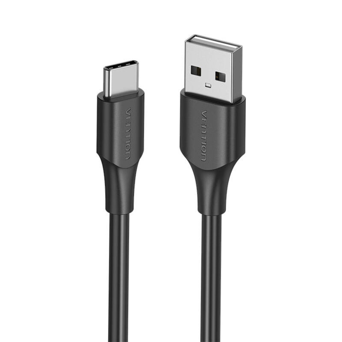 Zwarte USB-A naar USB-C kabel met Vention logo. Witte achtergrond.