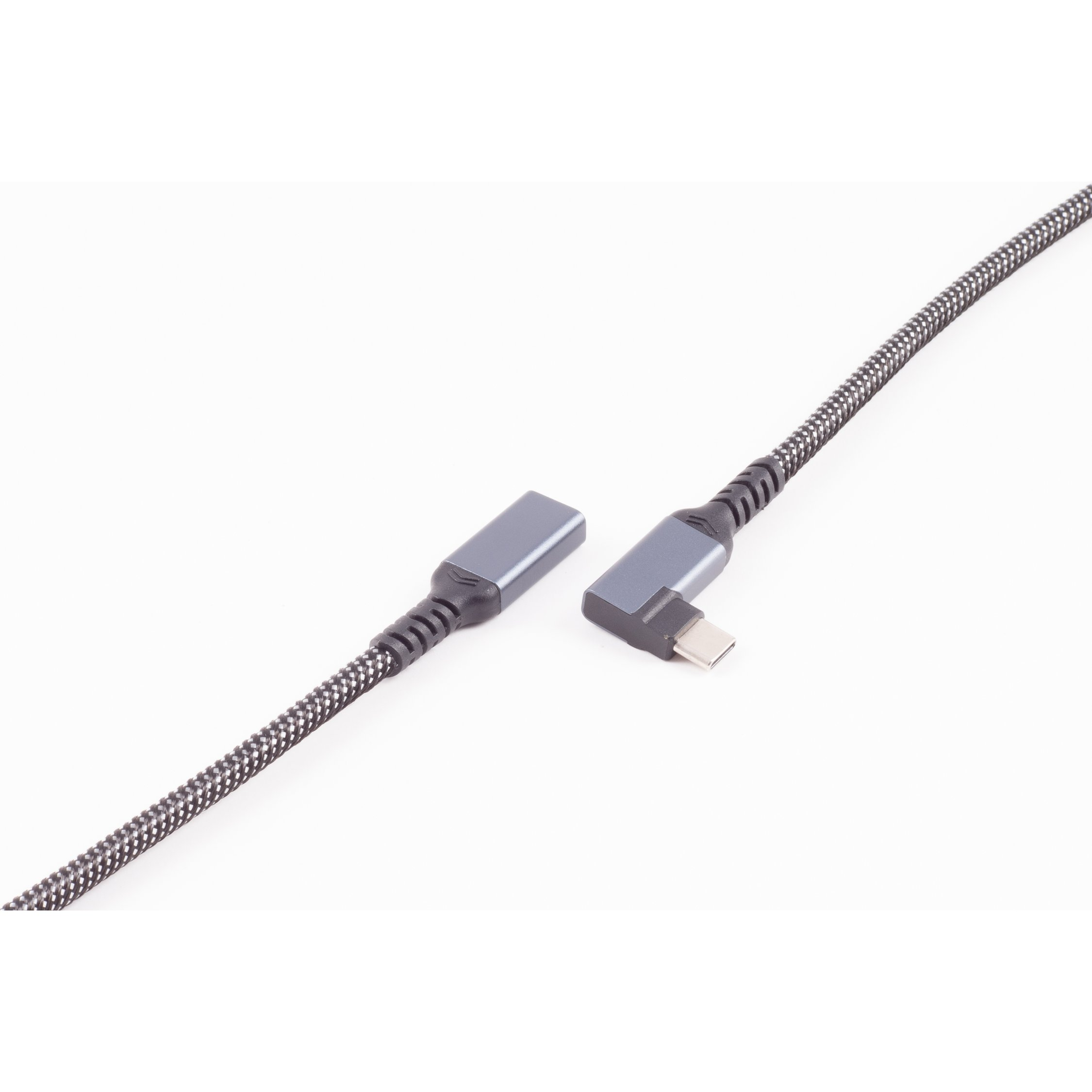 Geflochtenes USB-C-Kabel mit grauem Stecker. Das Kabel ist weißem Hintergrund.