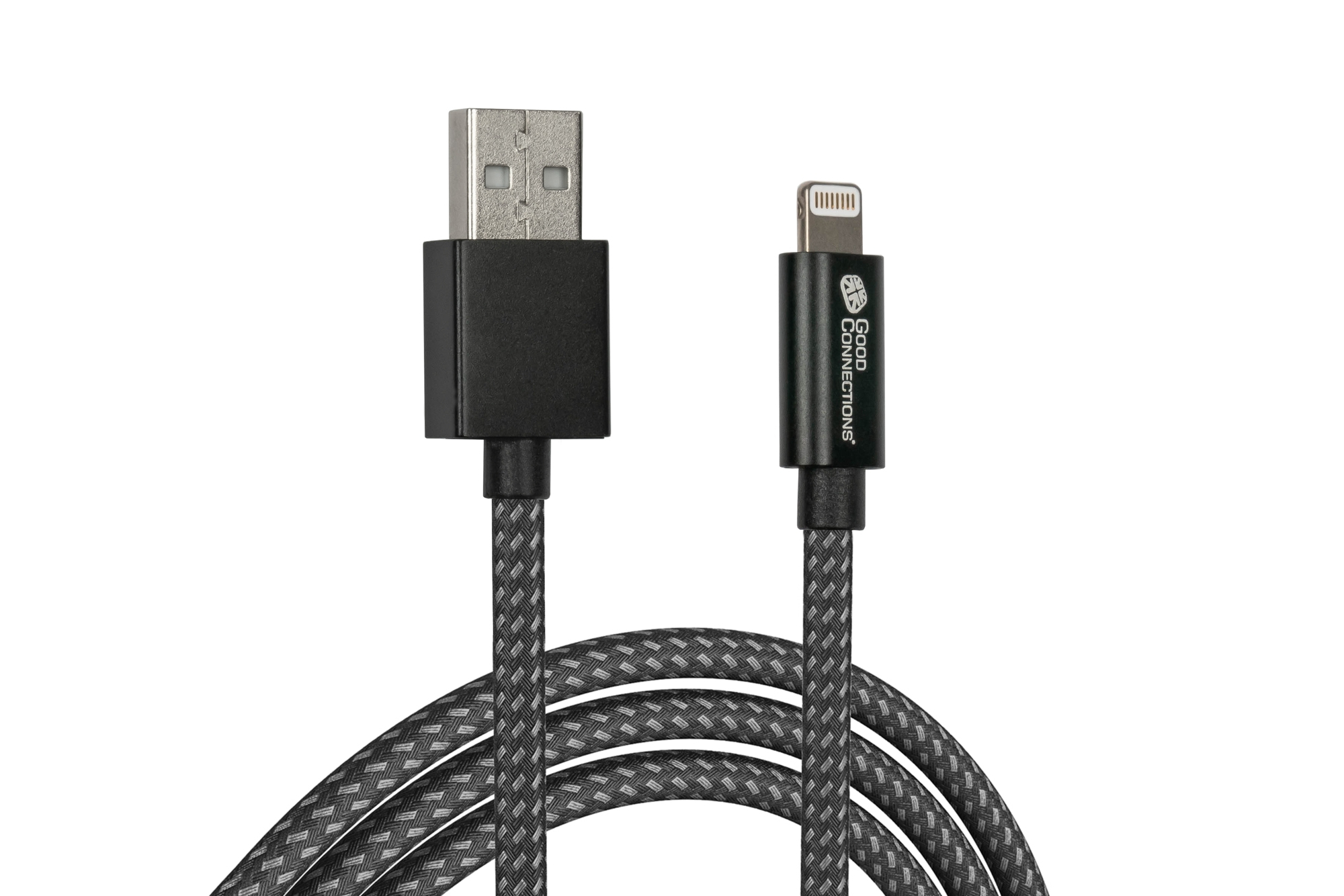 Zwarte en grijze USB-kabel, USB-A naar lightning connector, witte achtergrond.