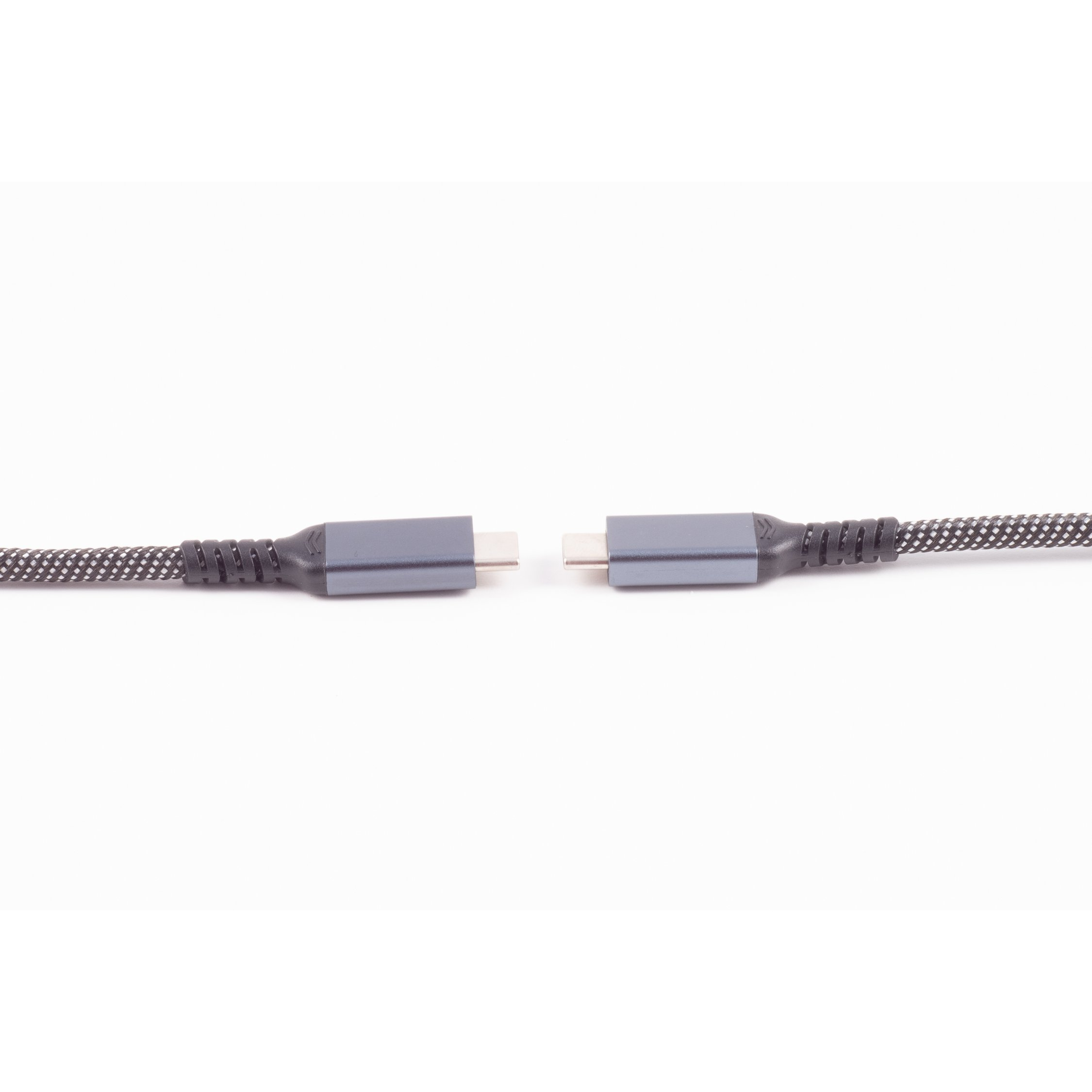 Due connettori USB-C. Sfondo bianco.