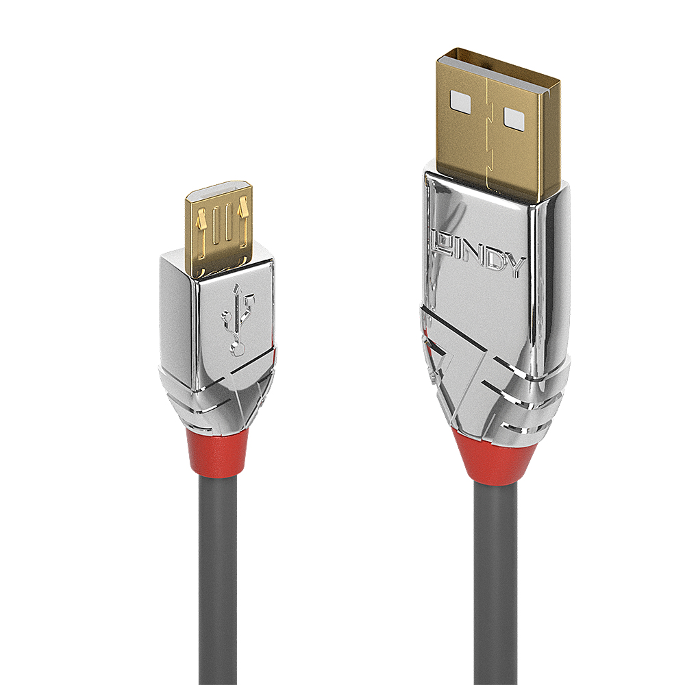 Cavi USB e micro-USB su sfondo bianco. Il cavo USB ha un connettore color oro.
