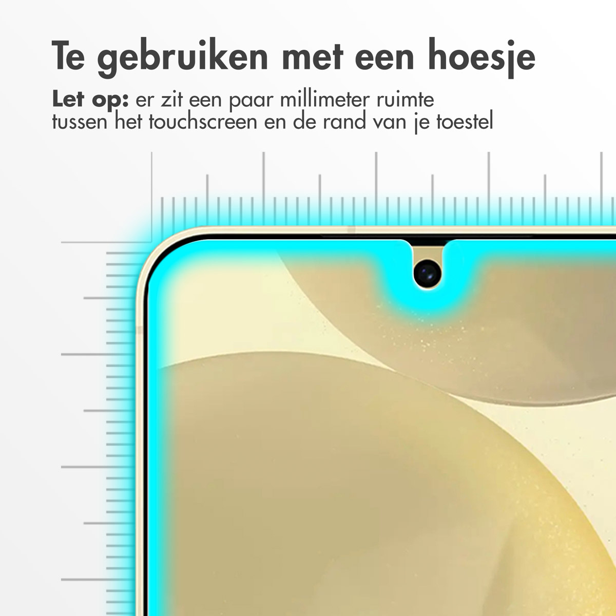 Een telefoonscherm met een liniaal die ruimte voor een hoesje aangeeft. Een camera-uitsparing is zichtbaar.