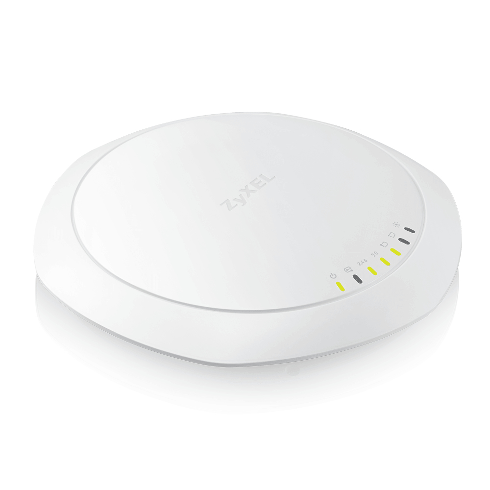 Un router ZyXEL bianco. Ha diverse luci e una forma circolare. Lo sfondo è bianco.