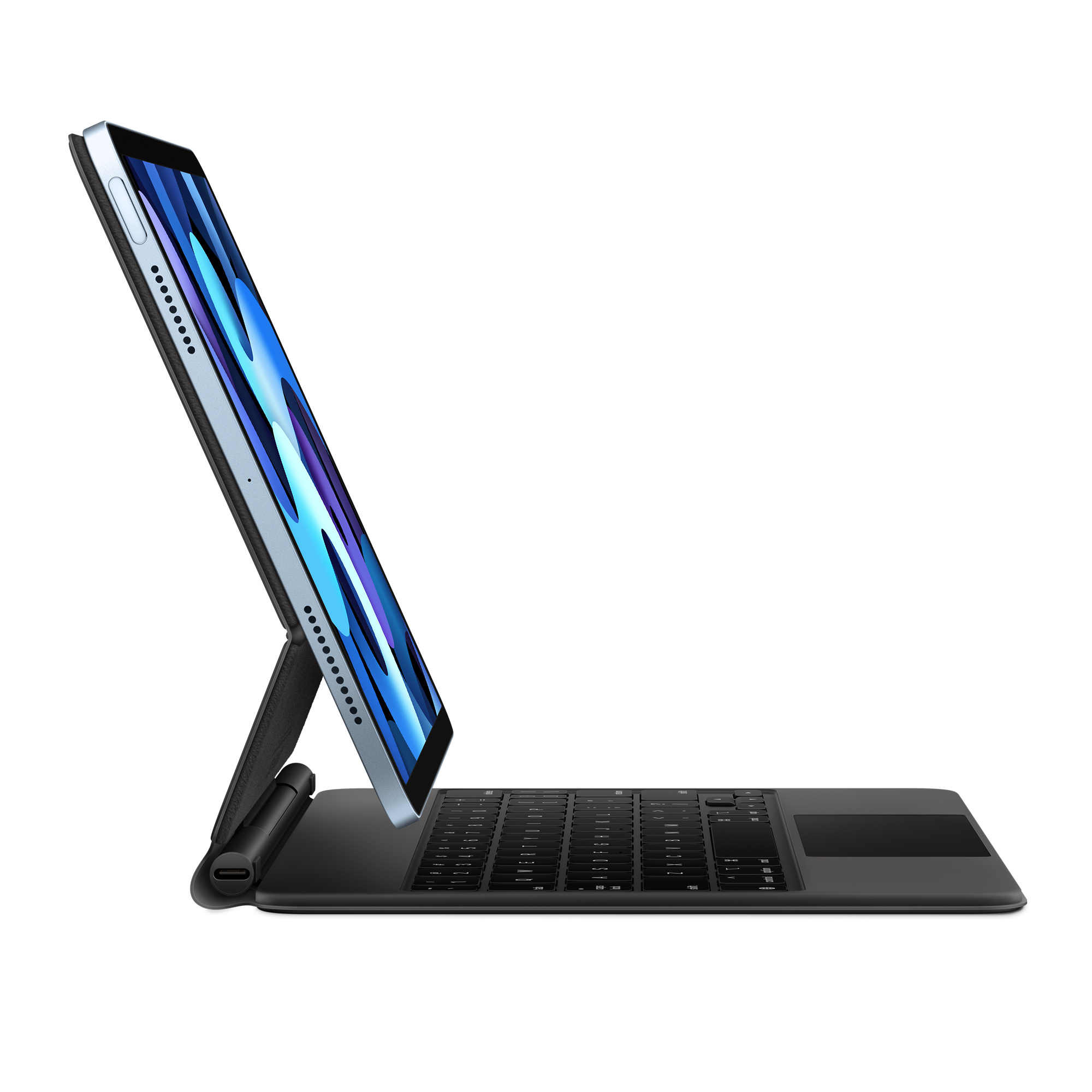 Tablet appoggiato su una tastiera, vista laterale.