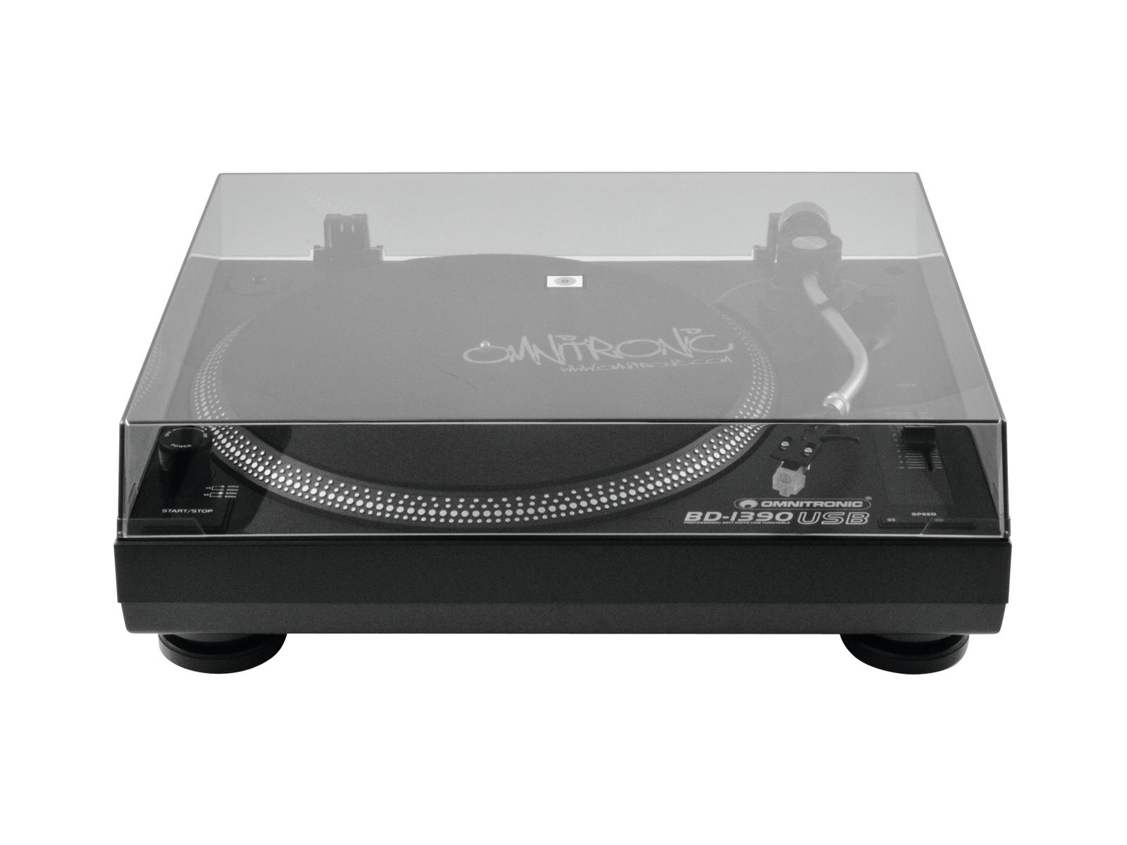 Tocadiscos negro con tapa transparente. El tocadiscos está sobre un fondo blanco.