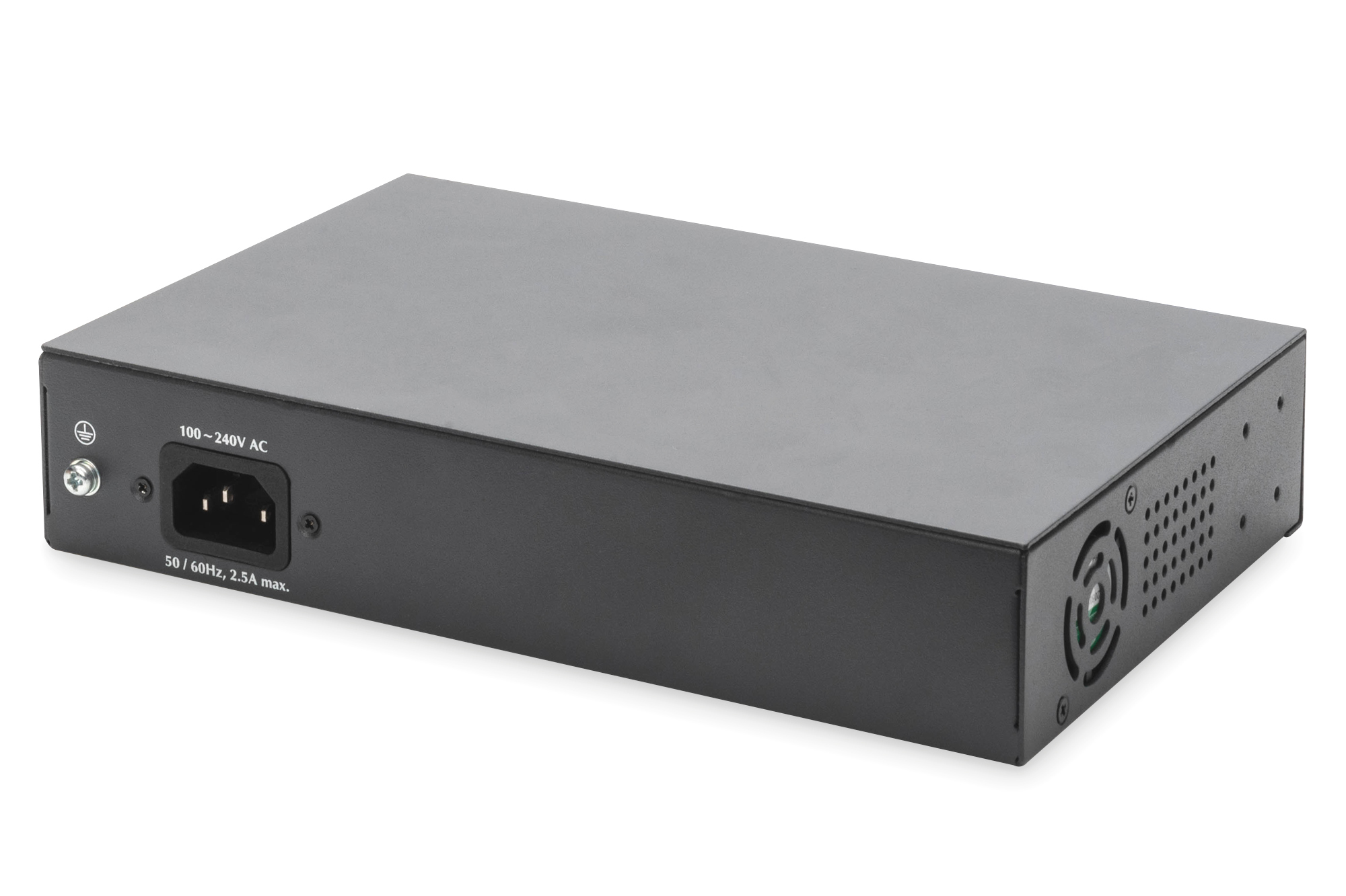 Ein schwarzer Netzwerk-Switch mit mehreren Anschlüssen, dem Stromeingang und einem Lüfter an der Seite, isoliert auf weißem Hintergrund.