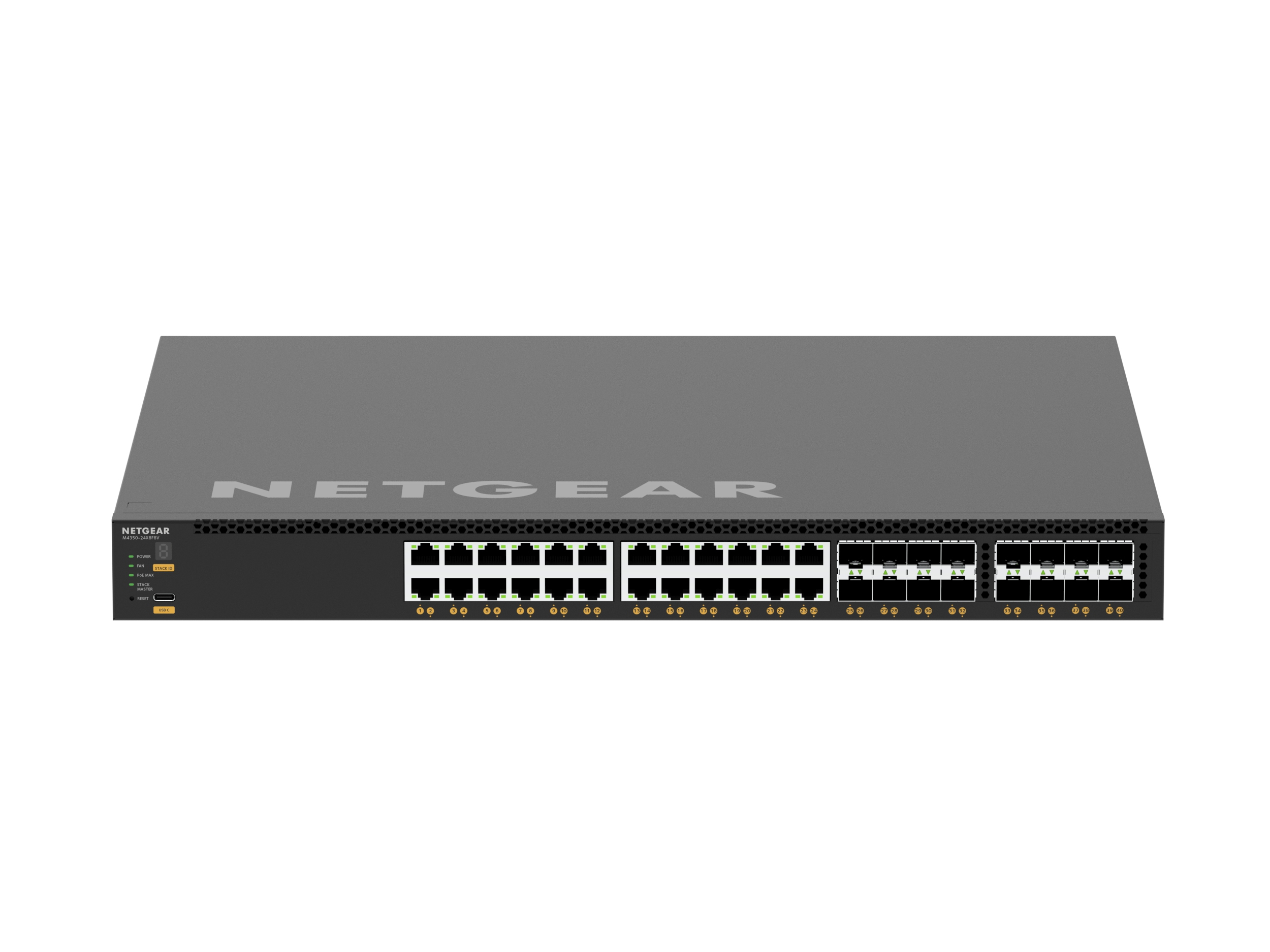 Zwarte NETGEAR netwerkswitch met meerdere poorten op een witte ondergrond. Merknaam zichtbaar.