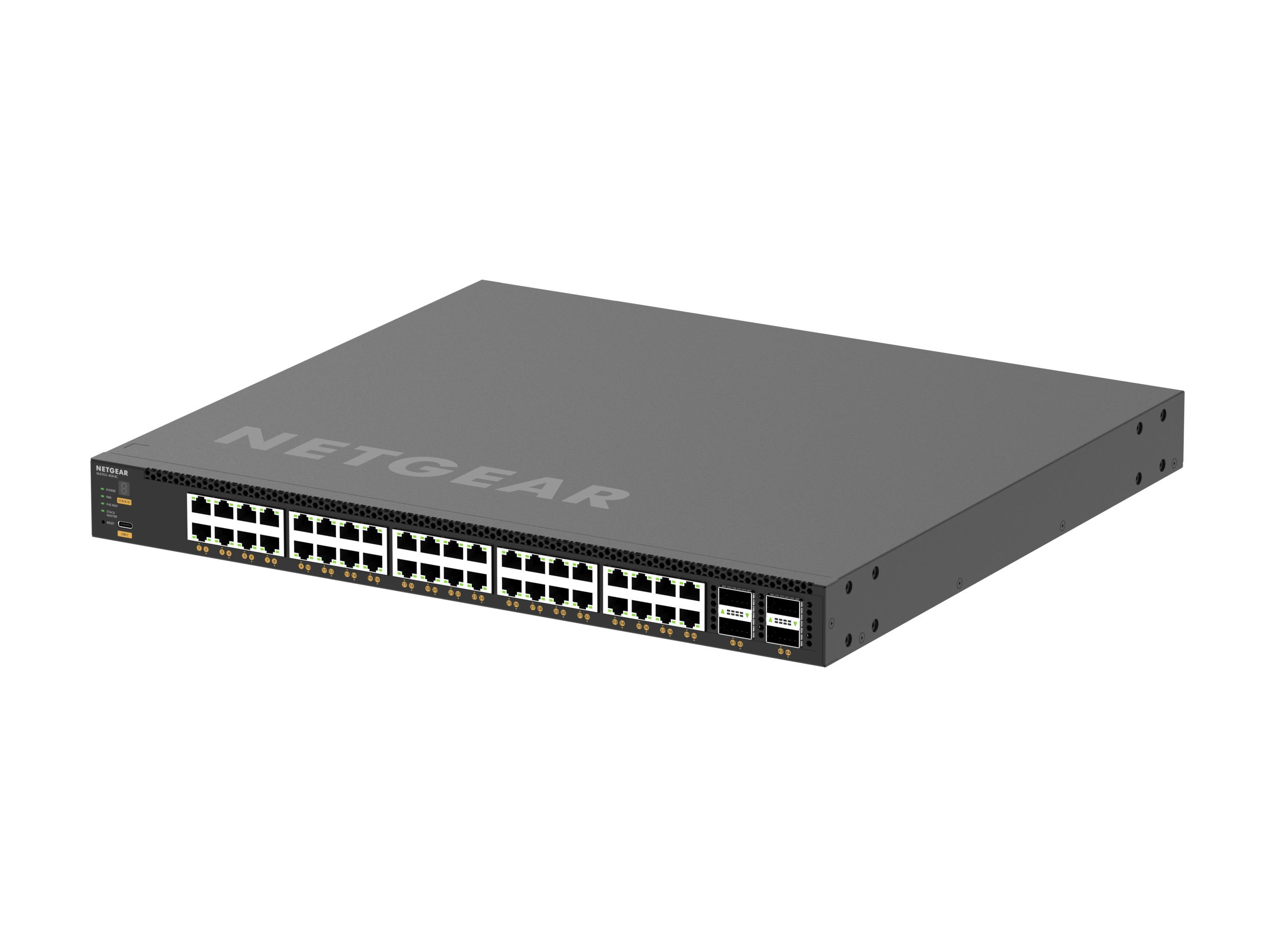 Switch Netgear grigio con molte porte e il marchio. Sfondo bianco.