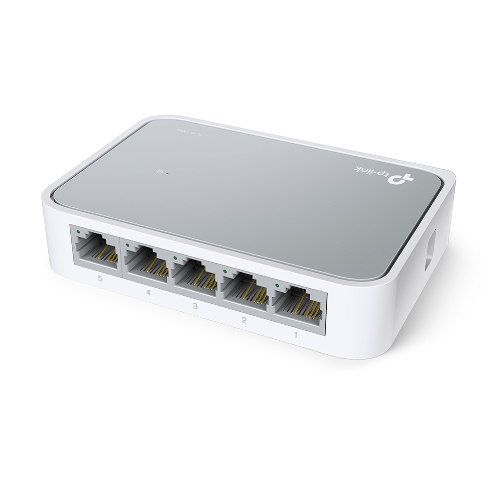 Ein kleiner weißer Netzwerk-Switch mit fünf Anschlüssen. Das tp-link Logo ist oben, weißer Hintergrund.
