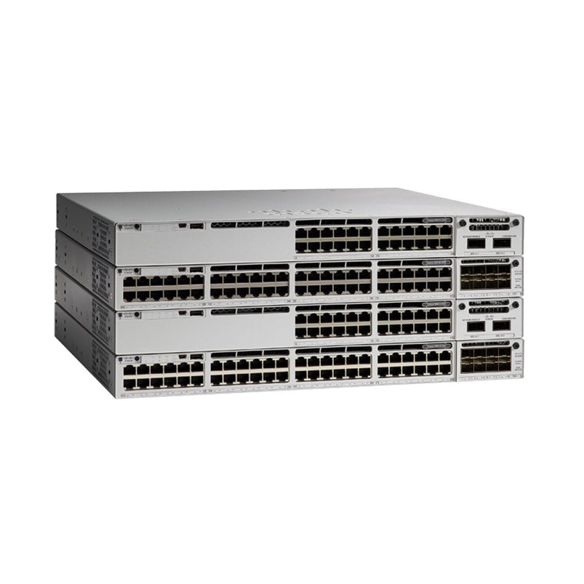 Gestapelte weiße Cisco-Switches, mehrere Anschlüsse, auf weißem Hintergrund.