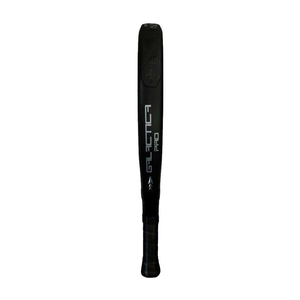 Raqueta de pádel negra con el texto GALACTICA PRO. El fondo es blanco.