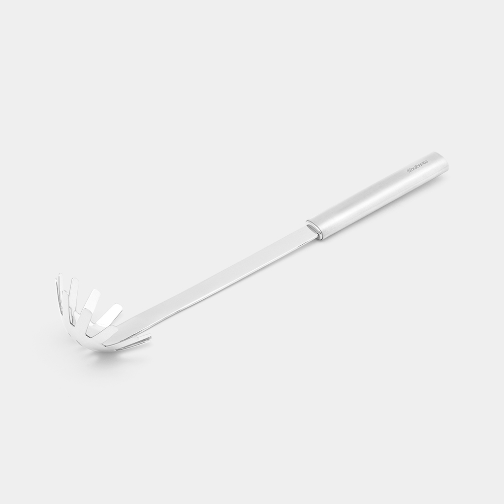 Ein Spaghetti-Servierer aus Edelstahl.