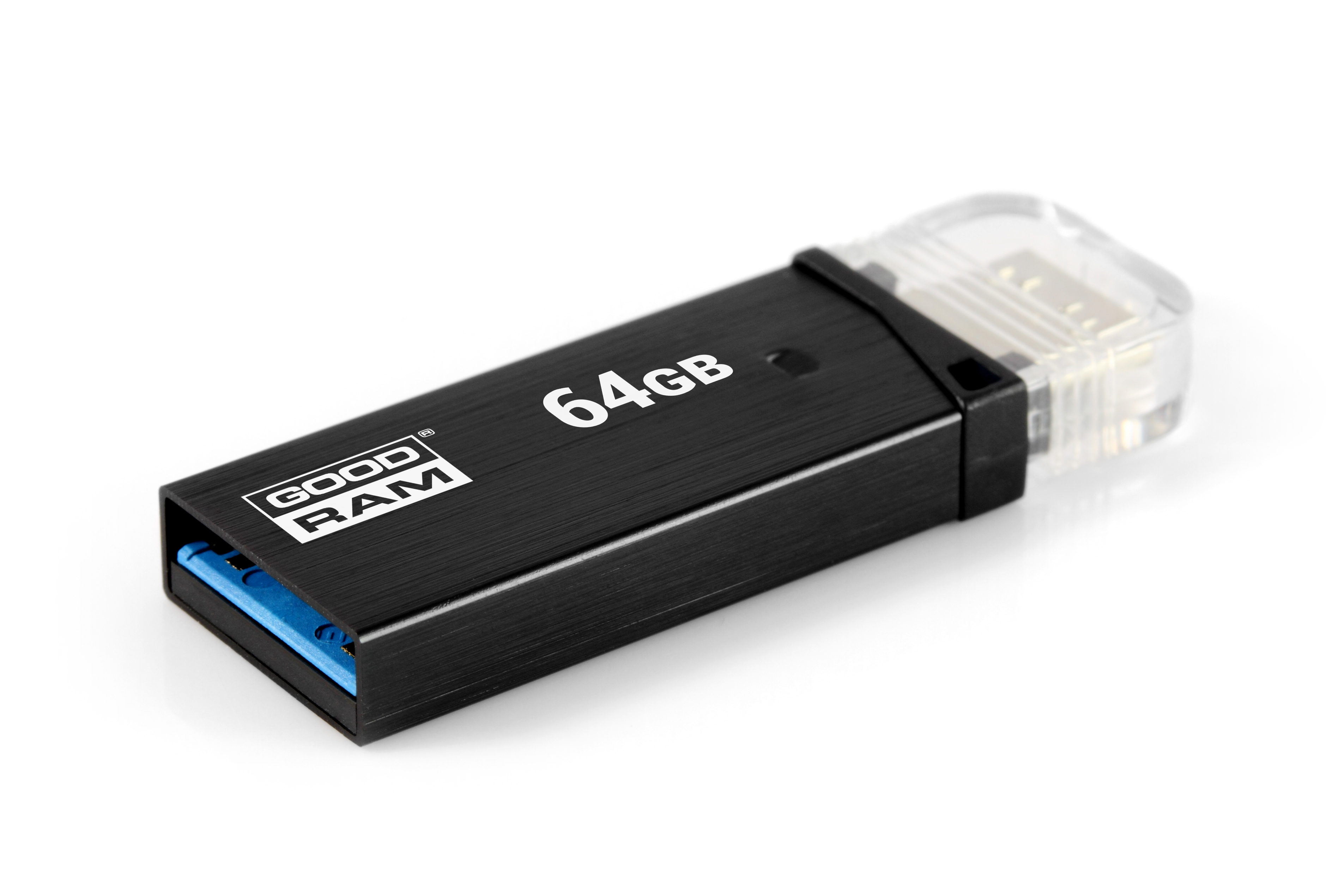 Un'unità USB Good Ram nera con capacità di 64GB. Sfondo bianco.