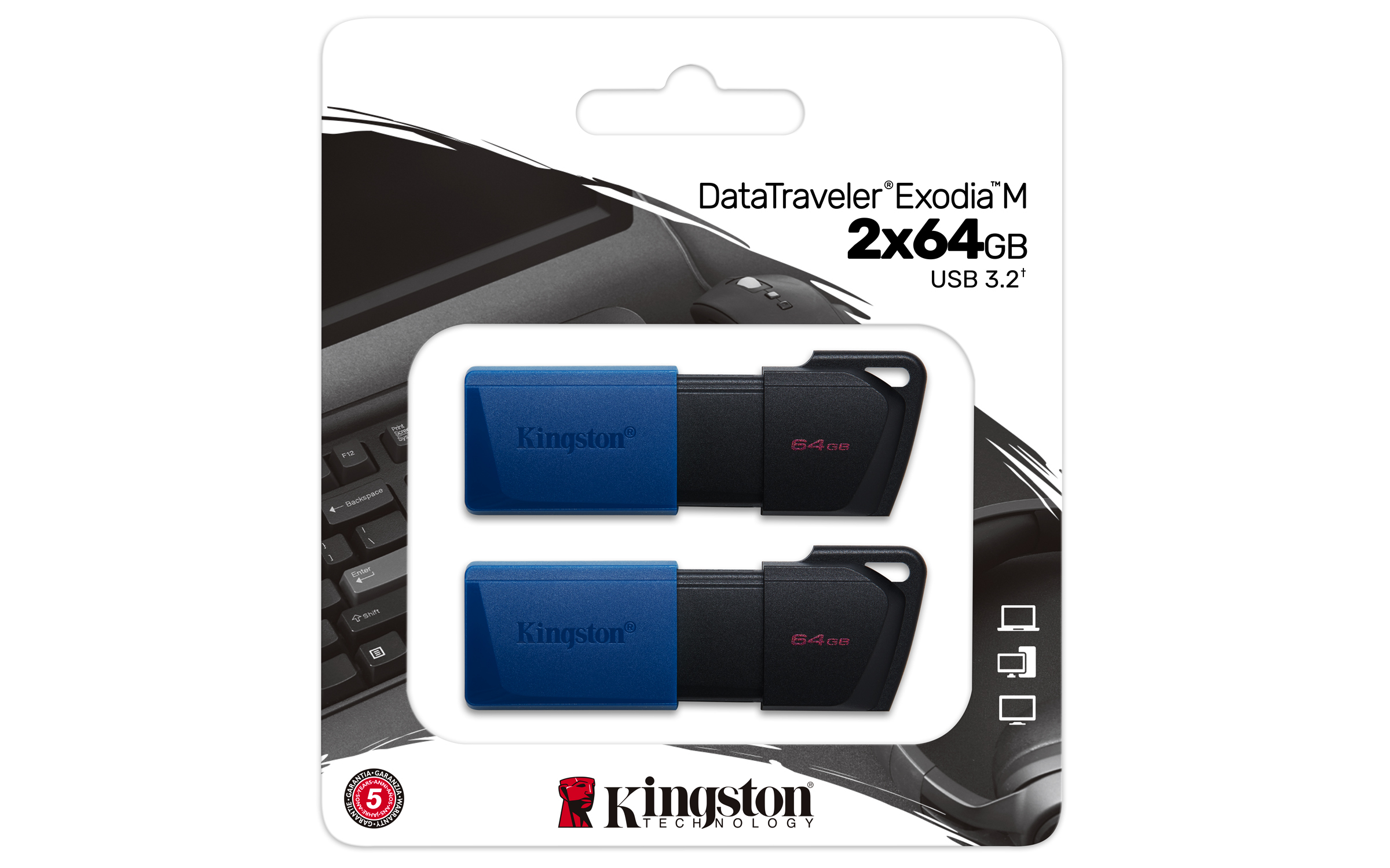 Twee Kingston USB-sticks in verpakking. Elk is zwart/blauw, 64 GB. Een toetsenbord op de achtergrond.
