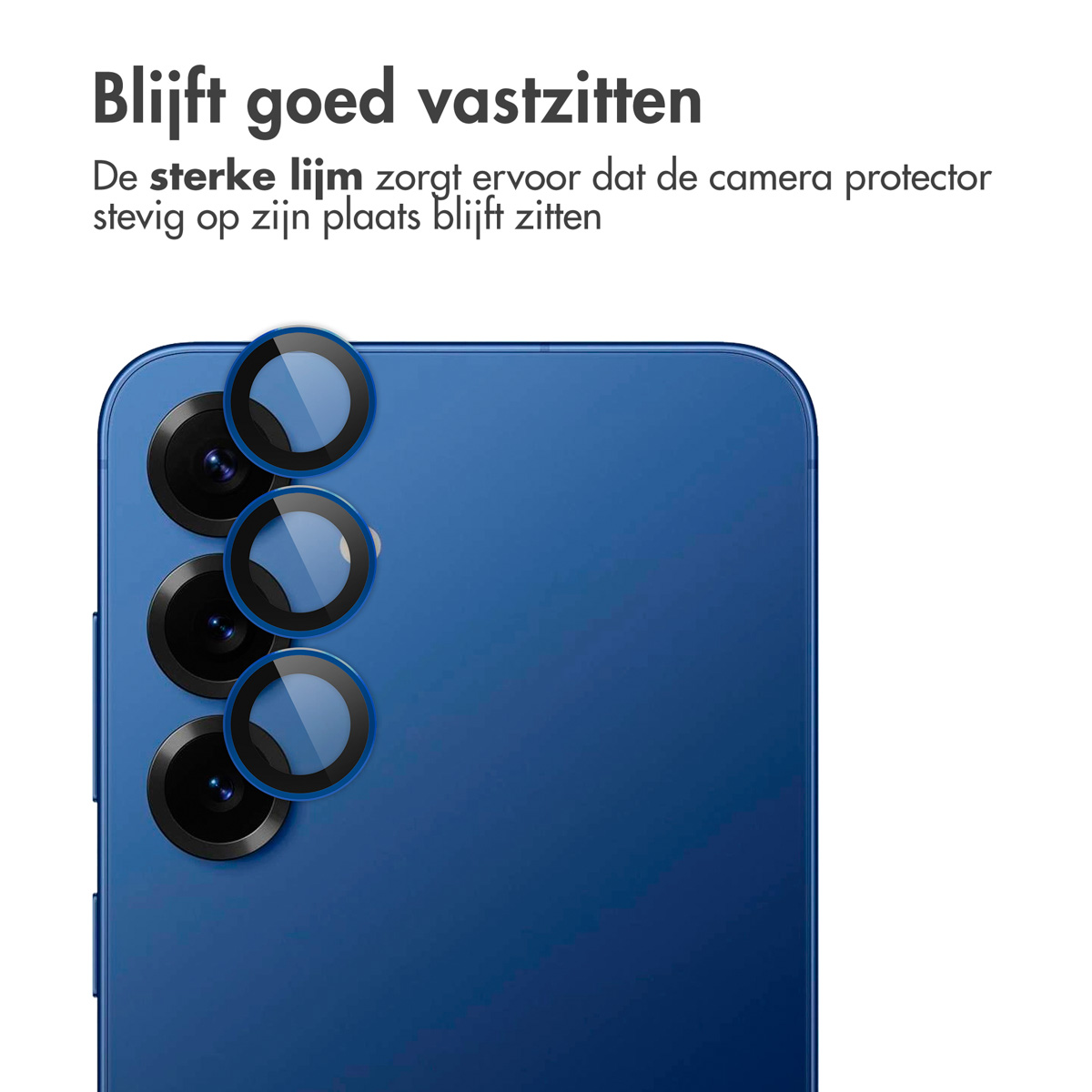 Een blauwe telefoon met lensbeschermers, tekst in het Nederlands.