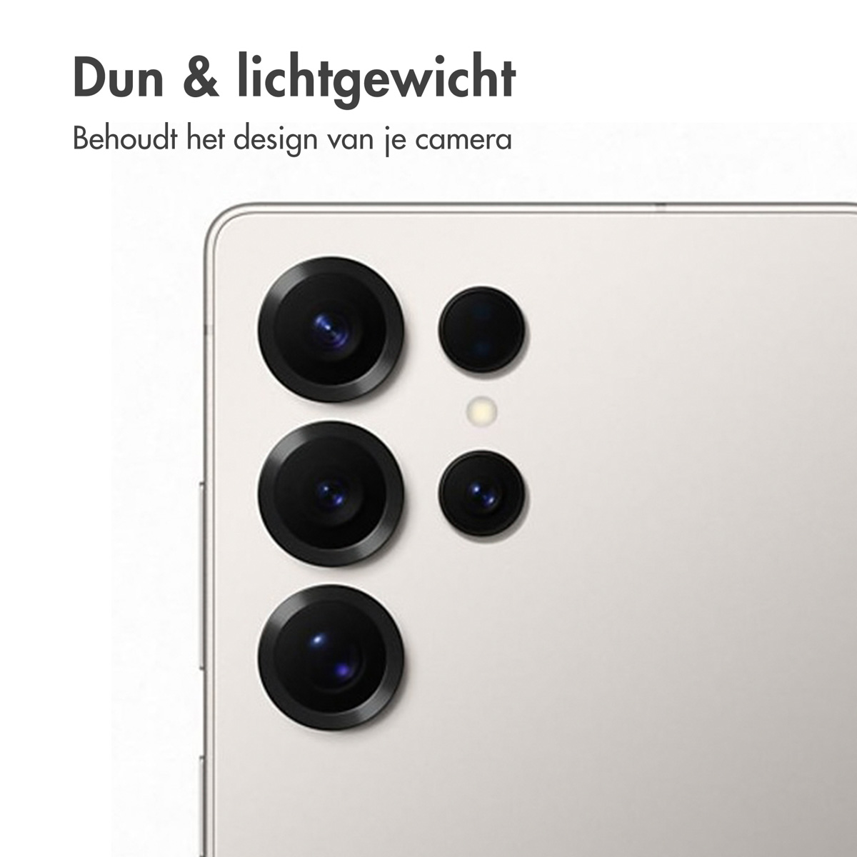 Telefoon met cameralenzen. Close-up van de cameramodule van de telefoon met lenzen. Witte achtergrond.