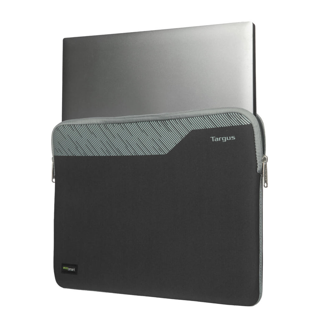 Laptop all'interno di una custodia Targus nera con parte superiore a righe grigie e nere.