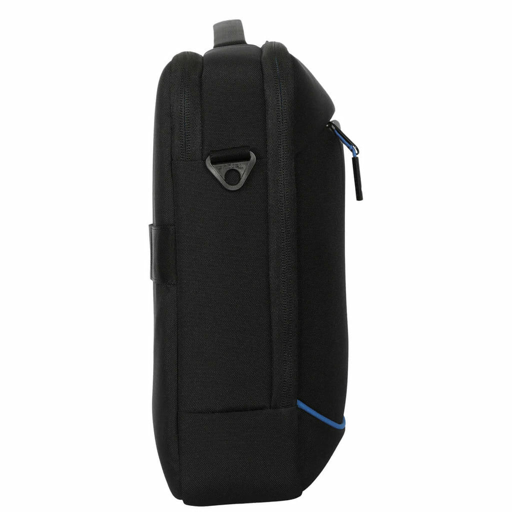 Borsa per laptop nera, vista laterale. Ha un manico, un connettore per tracolla e dettagli blu. Sfondo bianco.