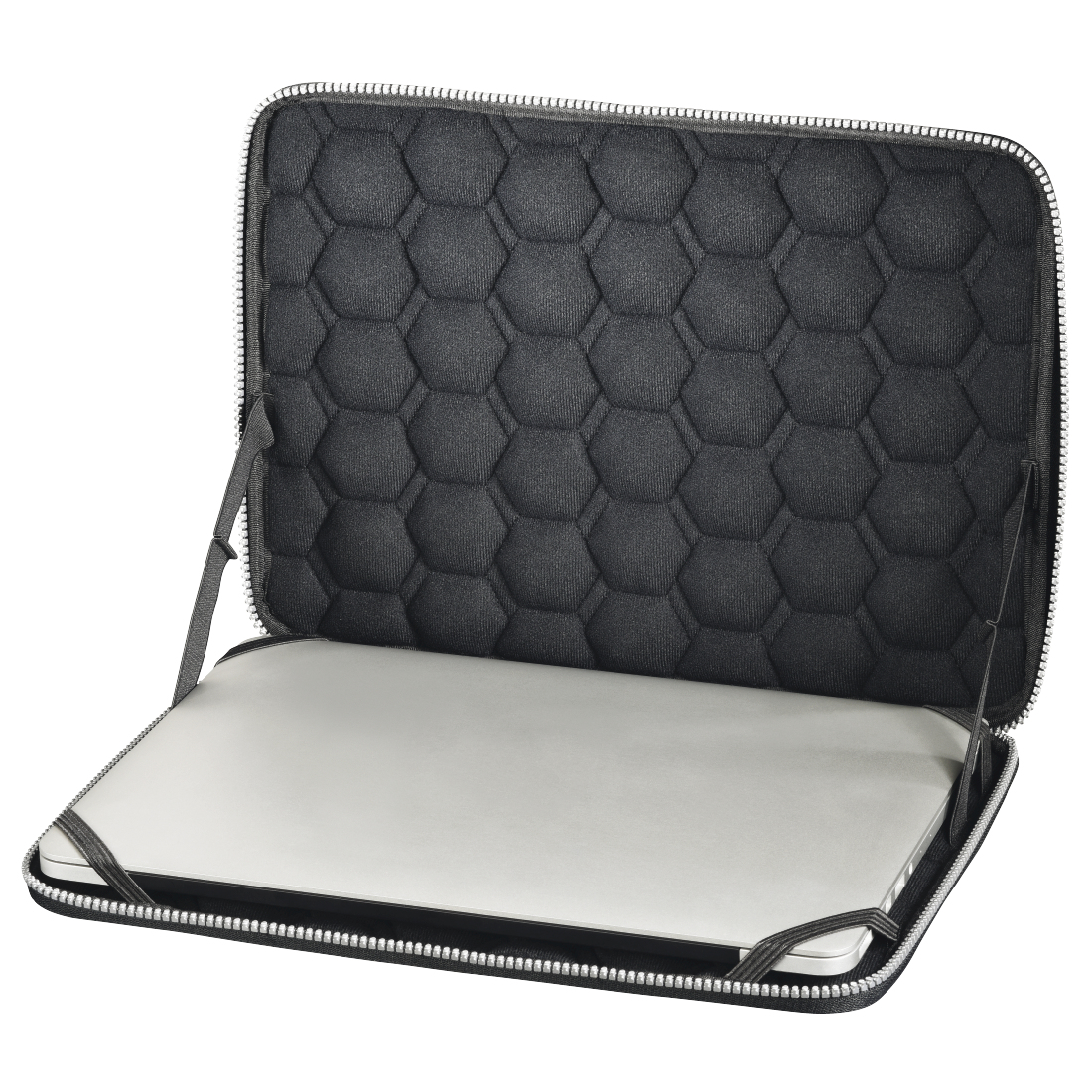 Schwarze Laptoptasche mit offenem Deckel und Laptop innen, weißer Hintergrund.