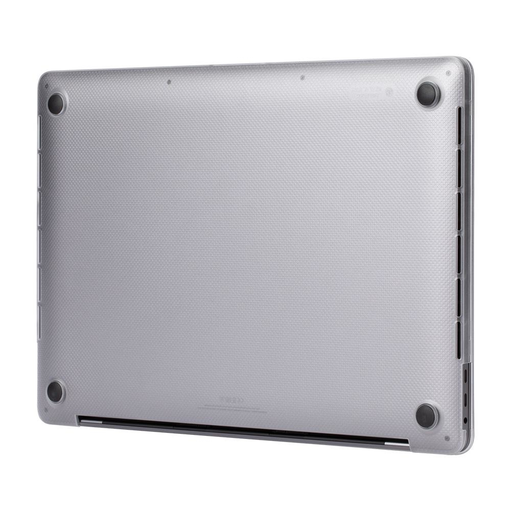 Parte inferiore di un laptop grigio con porte e un motivo strutturato, su sfondo bianco.