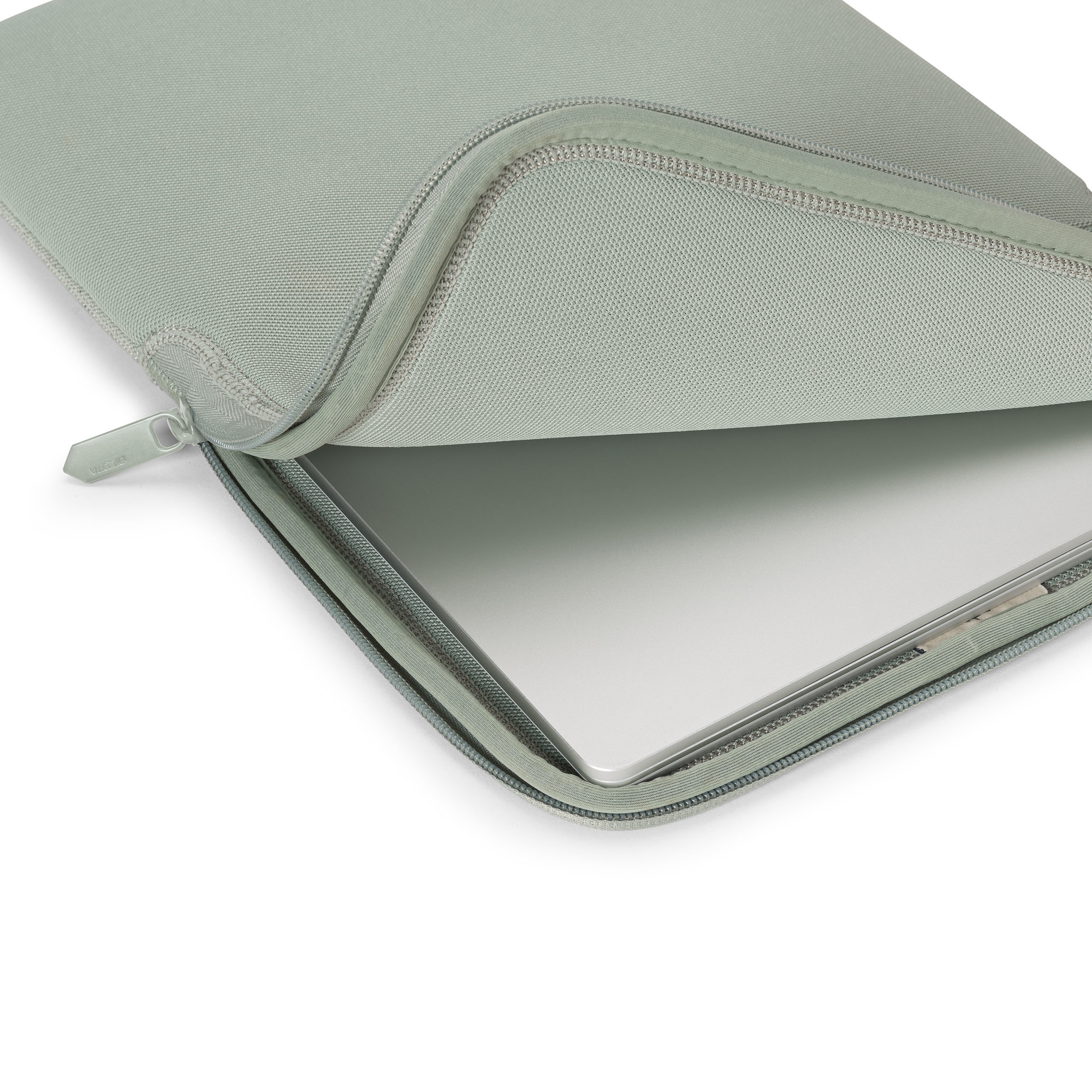 Custodia per laptop verde chiaro con cerniera. Parzialmente aperta, rivela il laptop.
