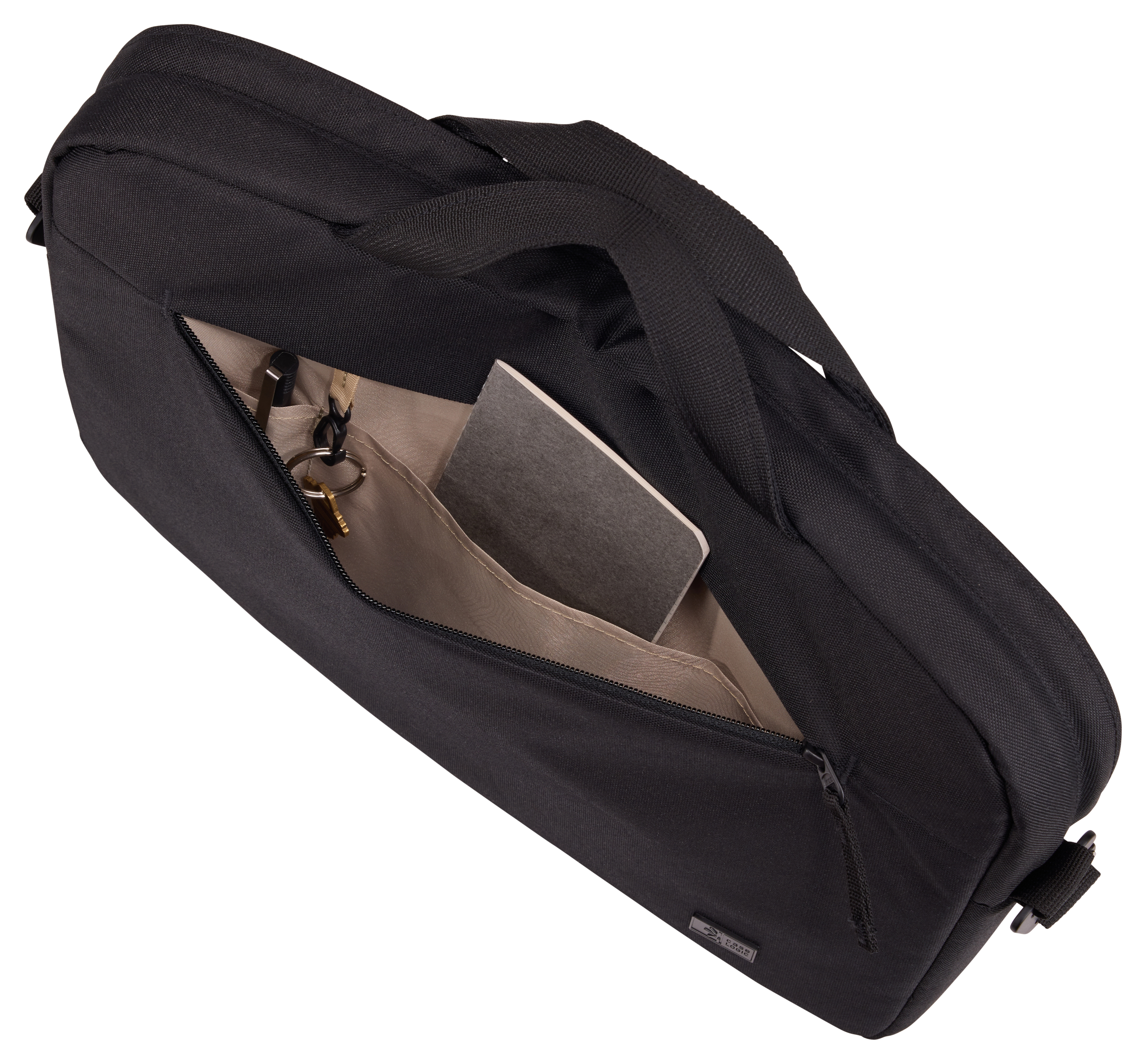 Een zwarte laptoptas open, met sleutels, een notitieboek en een zichtbare zak.