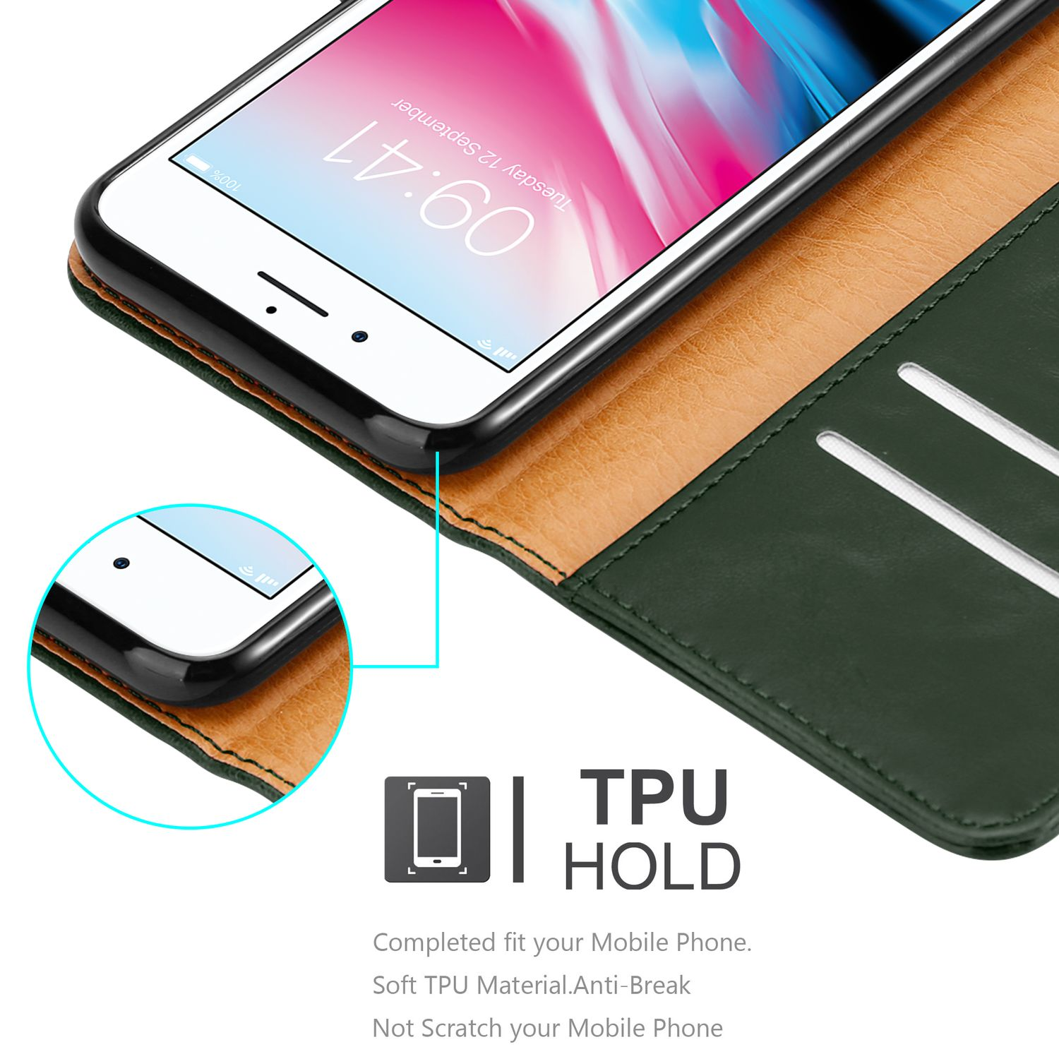 Uno smartphone in una custodia in pelle verde con interno beige, su sfondo bianco.