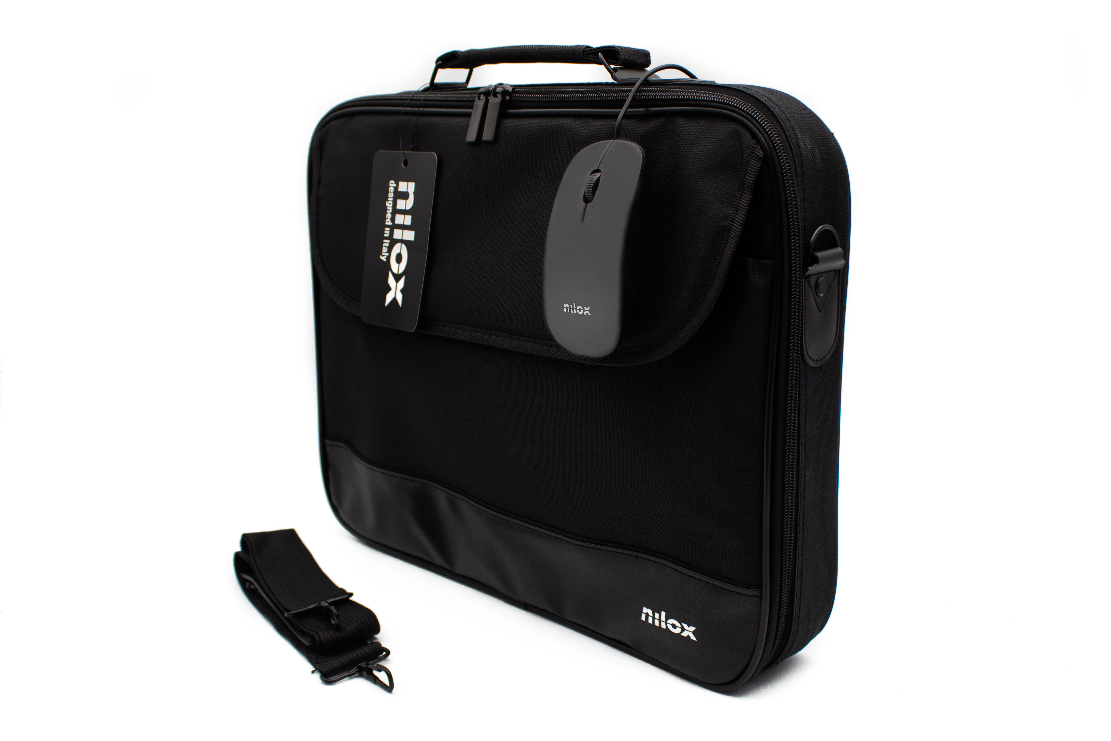 Borsa per laptop nera con mouse e tracolla. L'etichetta dice nilox.