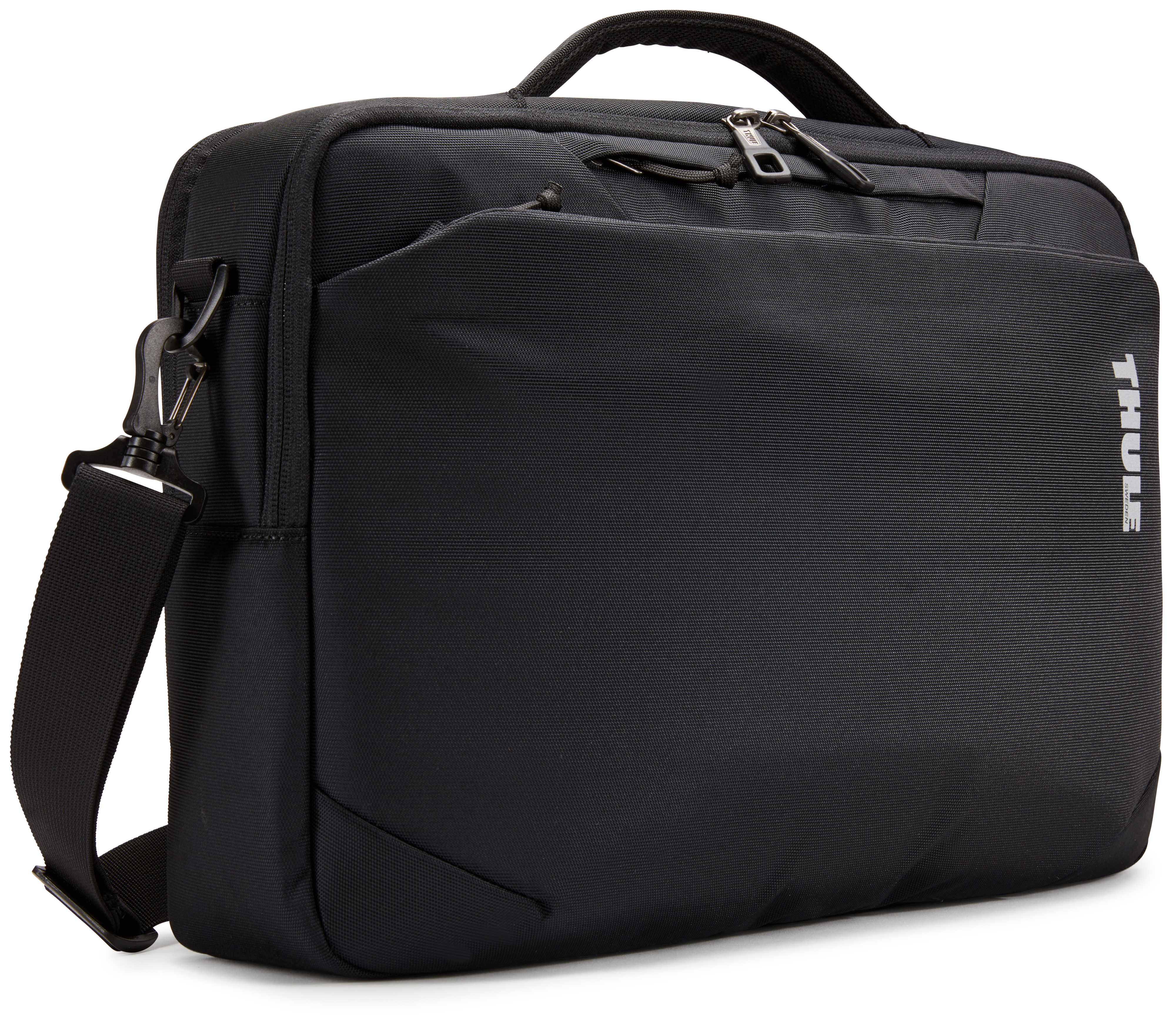 Una borsa messenger nera con tracolla.