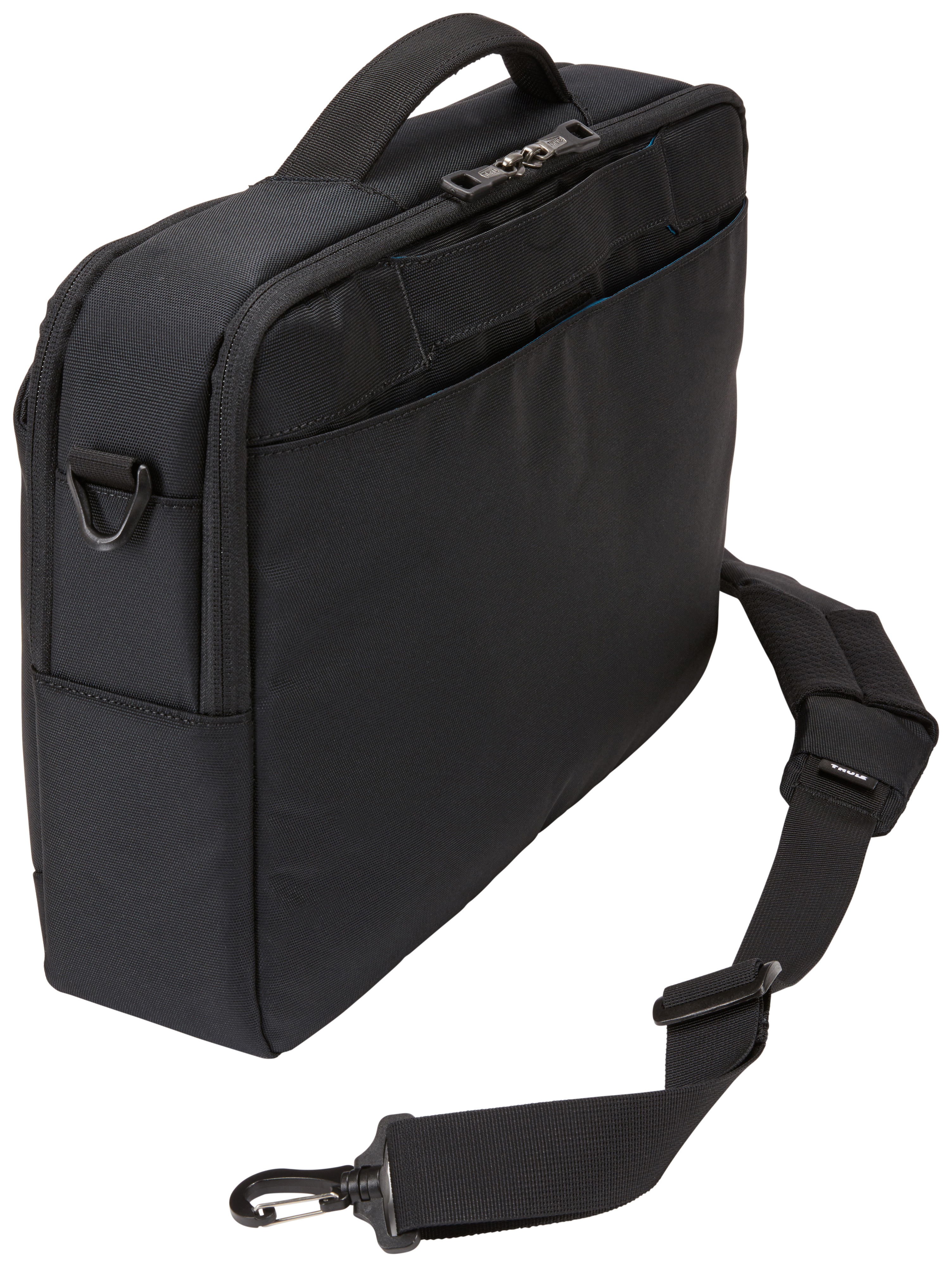 Una borsa per laptop nera con tracolla e manico. Ha una serratura e una tasca laterale.
