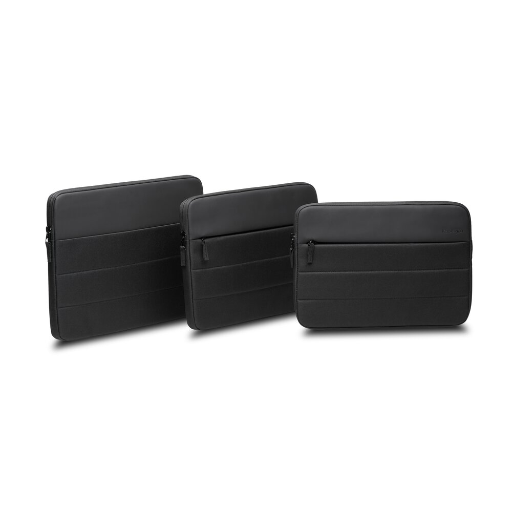 Tre custodie nere per laptop, diverse dimensioni, sfondo bianco.