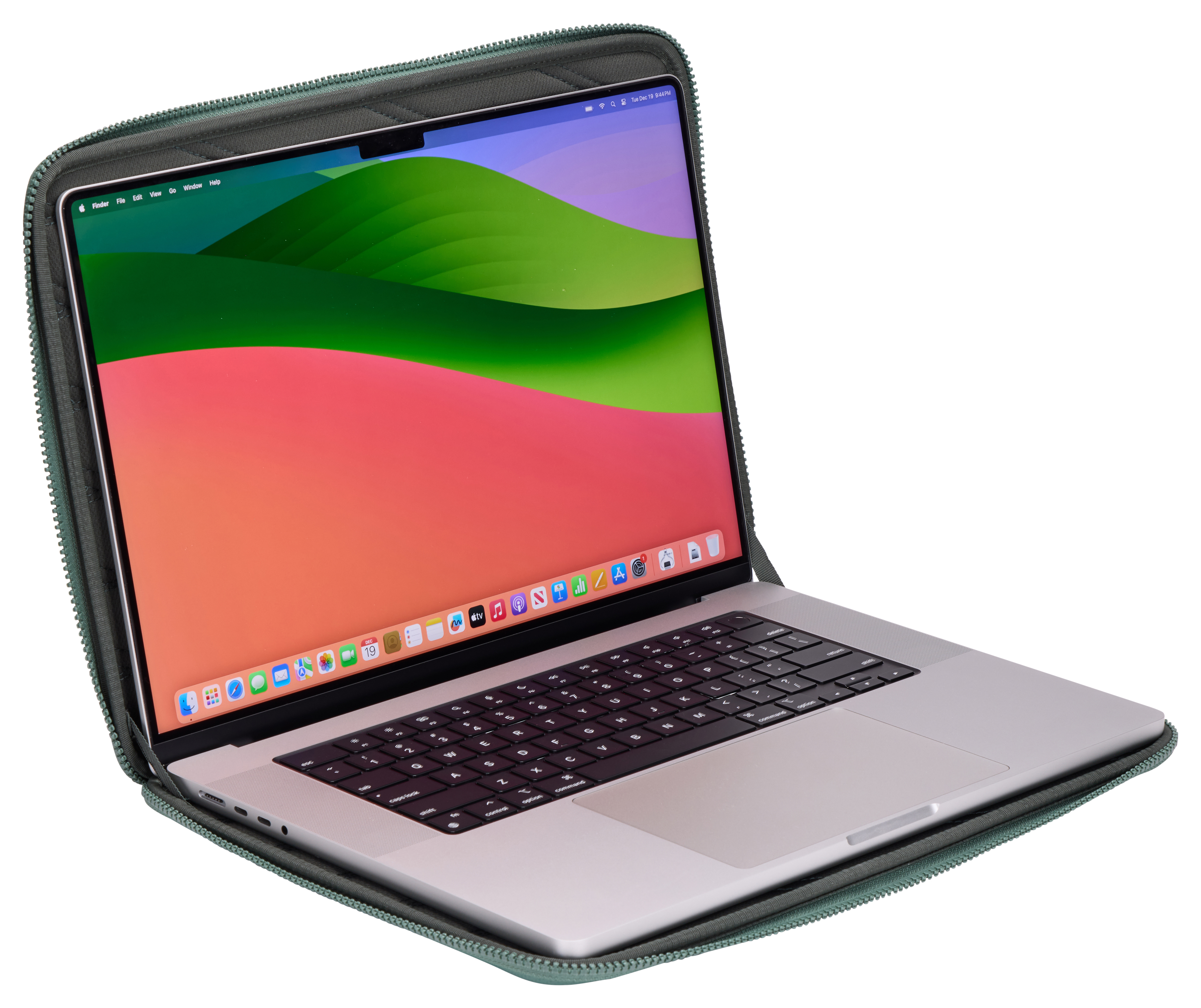 Laptop in una custodia verde, tastiera visibile, schermo mostra il desktop.