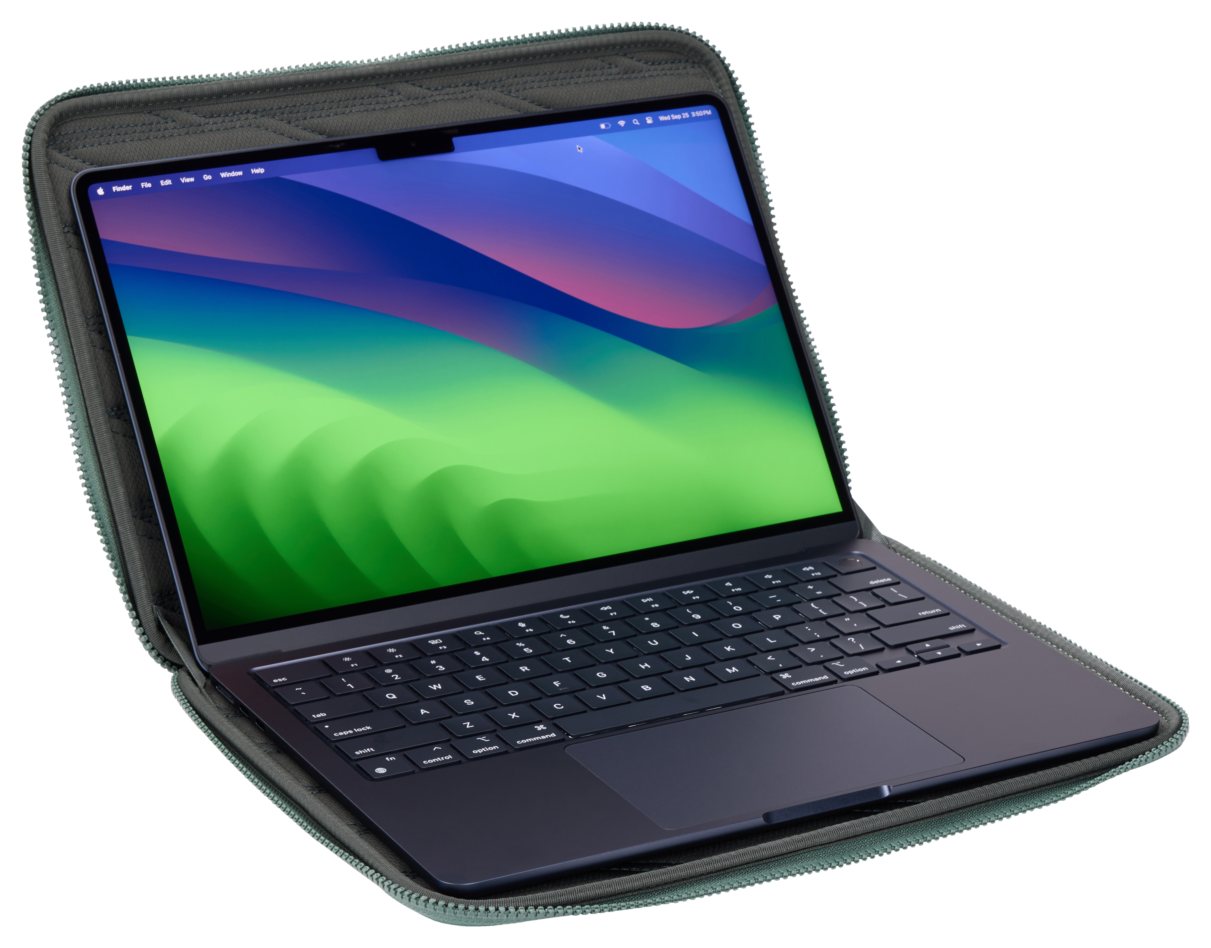 Laptop in custodia verde, aperto, mostra tastiera e schermo con paesaggio.