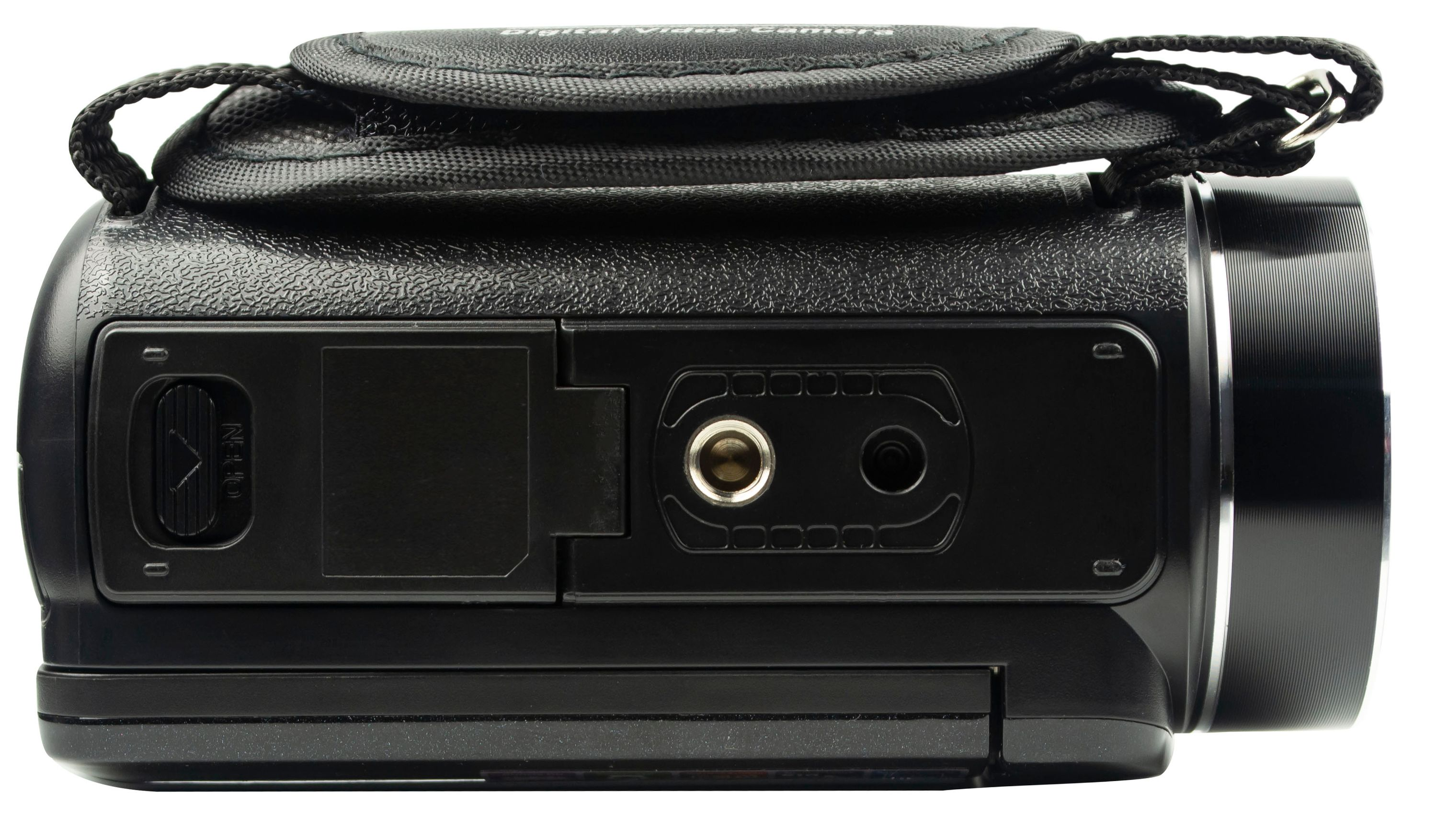 Czarna kamera wideo, widok z boku, z widocznymi różnymi portami.