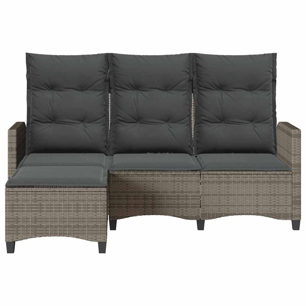 Graues Sofa mit drei hohen Rückenkissen und einem angebauten Ottoman. Modernes Design.