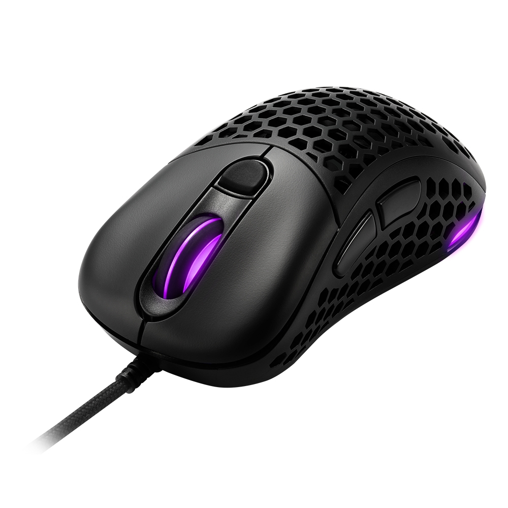 Ratón gaming negro con iluminación púrpura, diseño de panal visible.