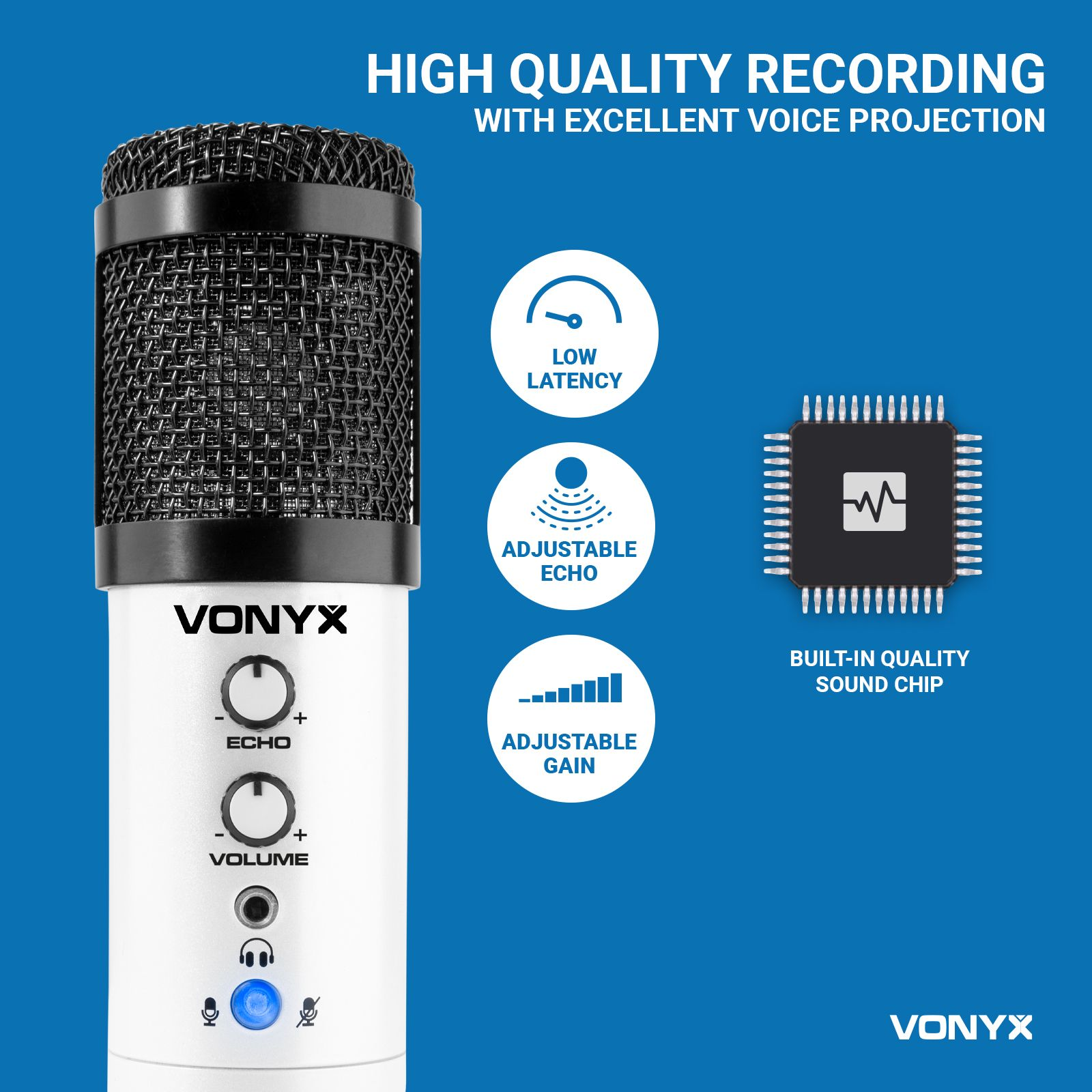 Biały i czarny mikrofon z siatkową głowicą, regulowanym echem i wzmocnieniem. Niebieskie akcenty i chip dźwiękowy.