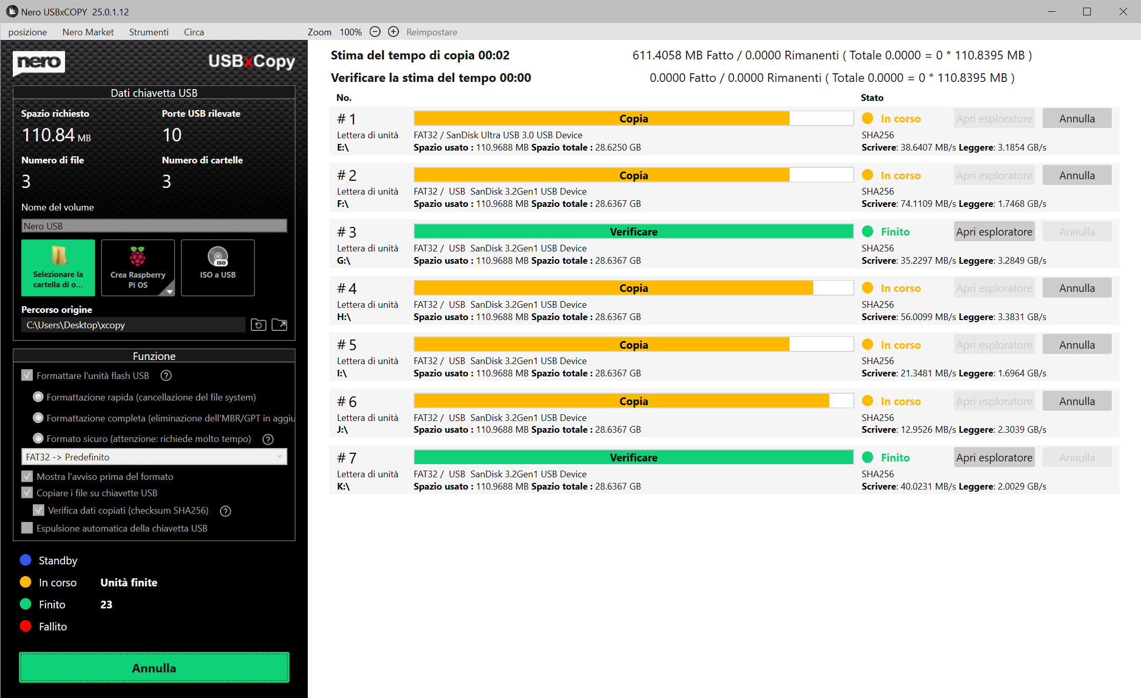 Zrzut ekranu oprogramowania Nero USB copy. Interfejs ze statusem kopiowania, źródłem i celem.
