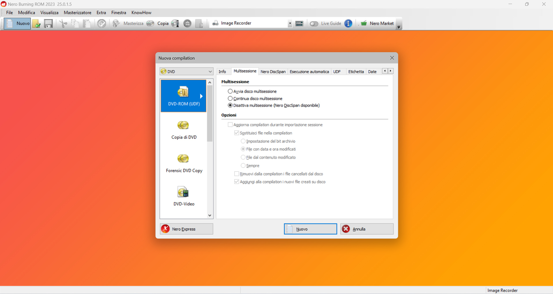 Zrzut ekranu interfejsu programu komputerowego z otwartym oknem ustawień kompilacji DVD-ROM.