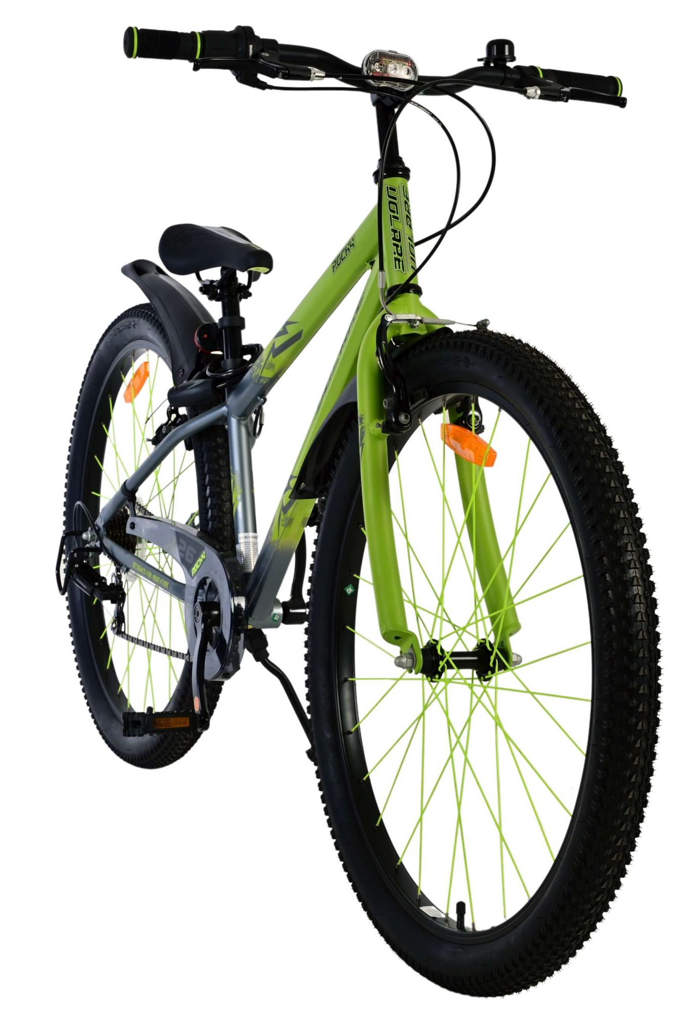 Una bicicleta de montaña verde con neumáticos negros y radios verde lima, sobre fondo blanco.