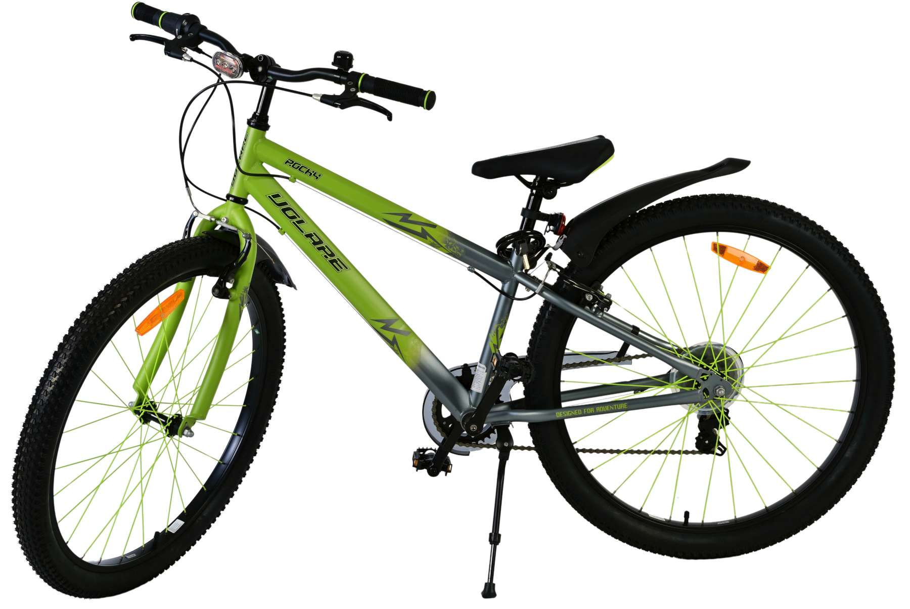 Una bicicleta de montaña verde y gris sobre fondo blanco, vista en ángulo.