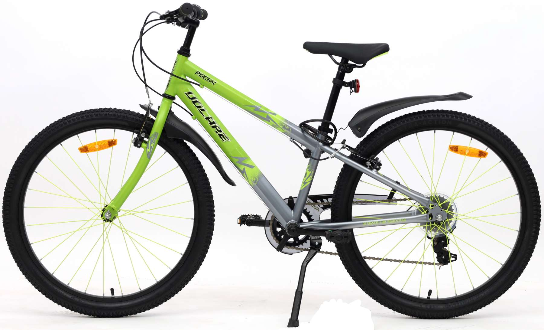 Ein grün-graues Mountainbike auf weißem Hintergrund. Es hat neongrüne Akzente.