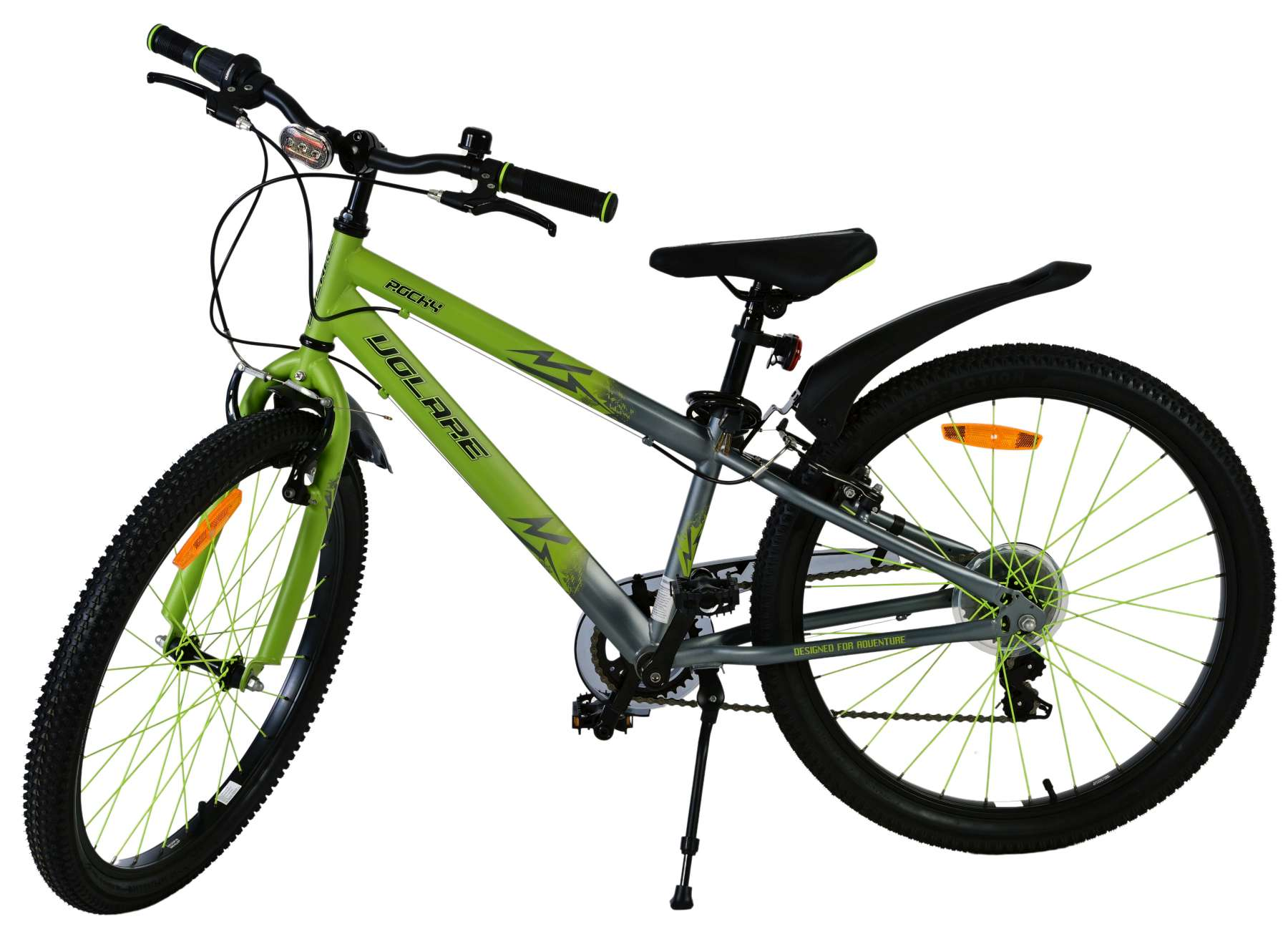 Grünes und graues Mountainbike. Schwarze Reifen und Sitz. Weißer Hintergrund.