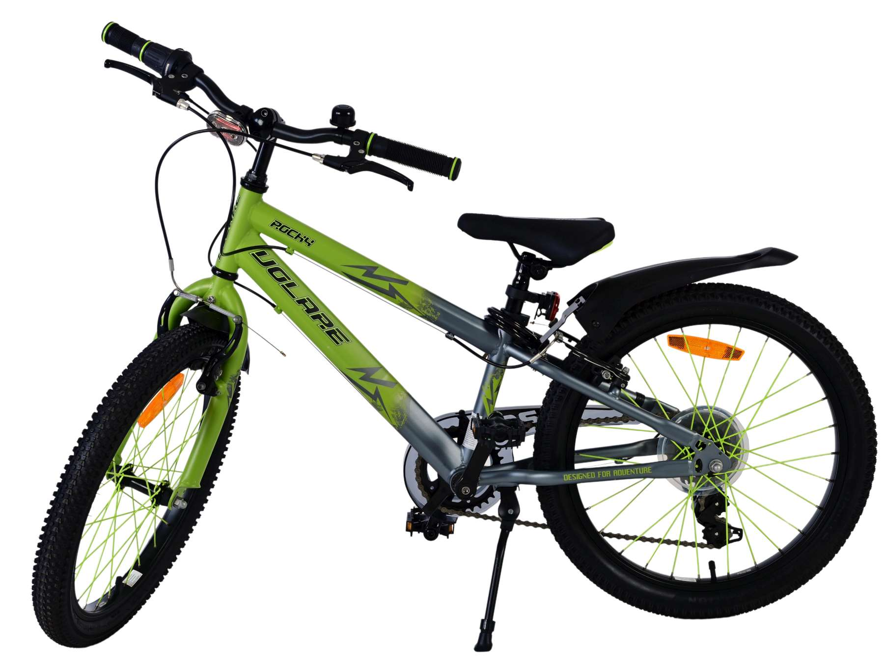 Ein grün-graues Mountainbike mit schwarzen Reifen ist von der Seite vor weißem Hintergrund zu sehen.