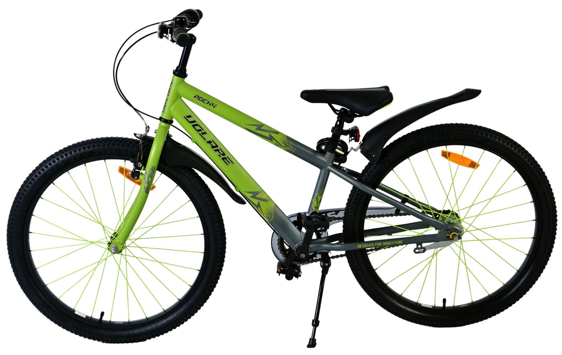 Grünes und graues Mountainbike mit schwarzen Reifen, Seitenansicht, weißer Hintergrund.