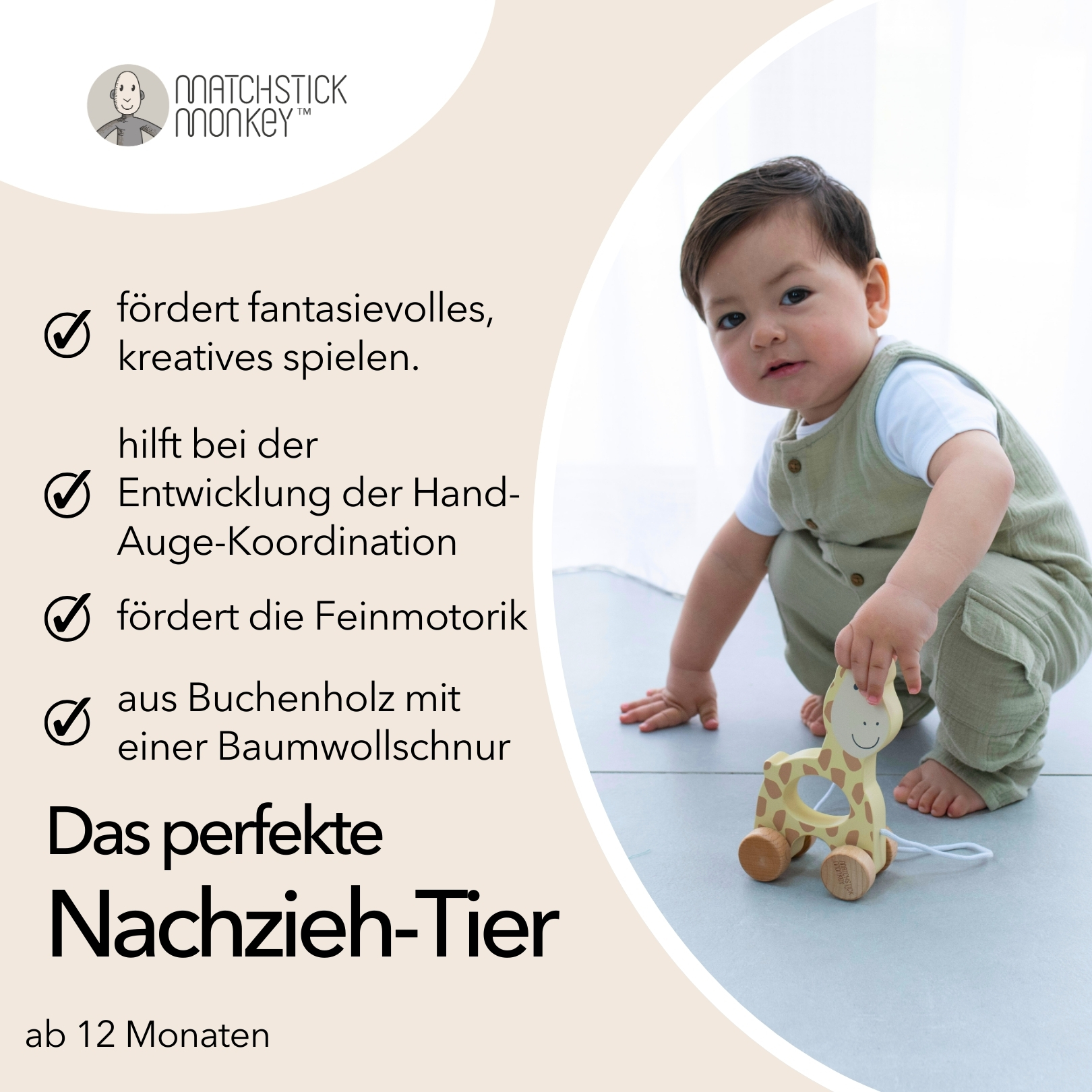 Ein Baby mit einem Giraffen-Spielzeug, neben Text, der kreatives Spielen fördert.