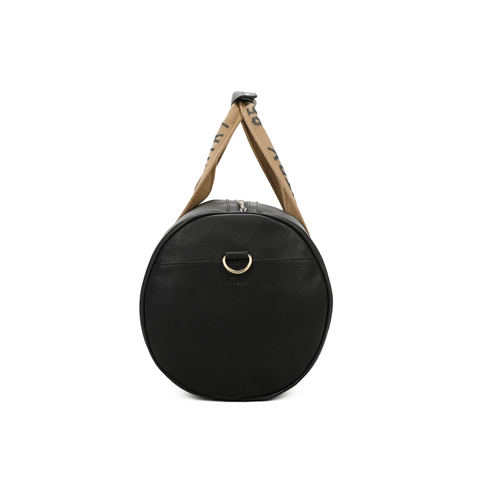 Schwarze, abgerundete Reisetasche mit braunem Riemen und goldenem Reißverschluss.