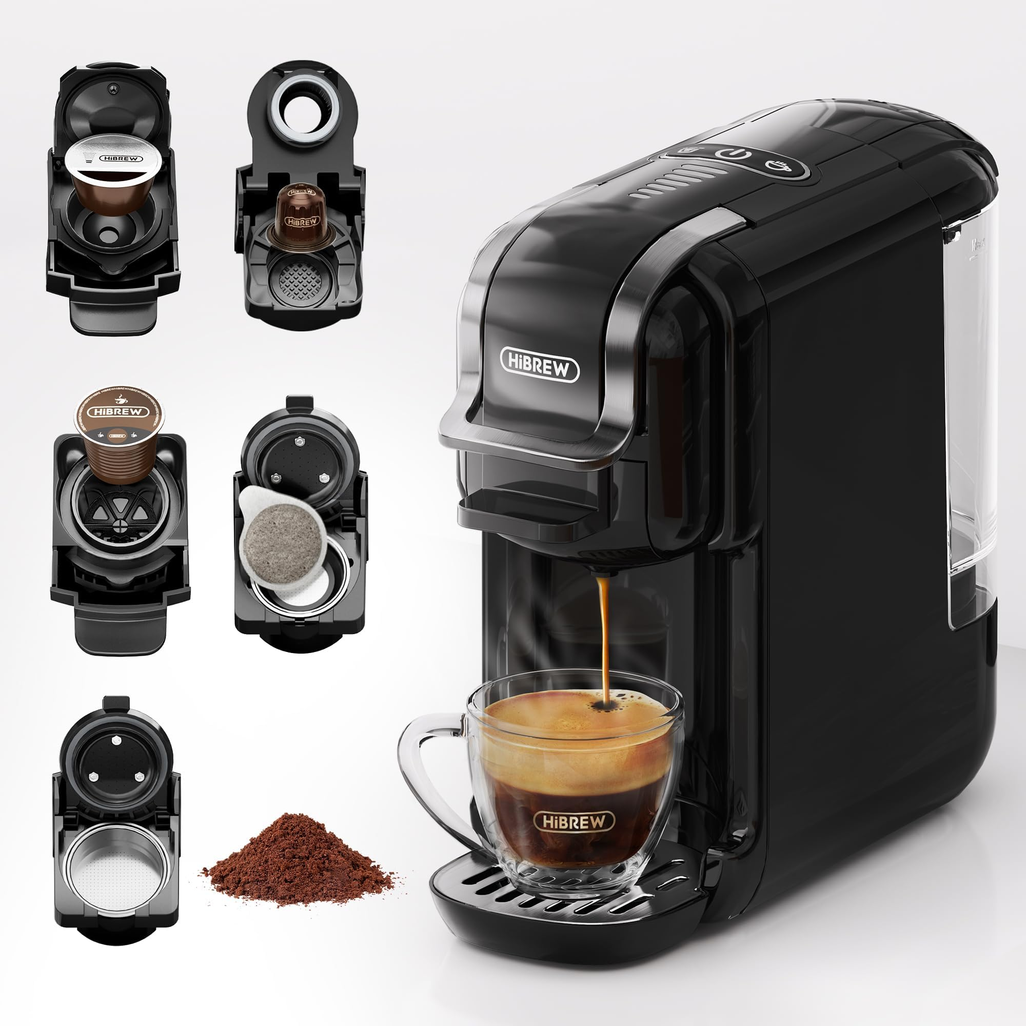 Schwarze Kaffeemaschine mit Kaffee, der in ein Glas gegossen wird. Verschiedene Teile gezeigt. Weißer Hintergrund.