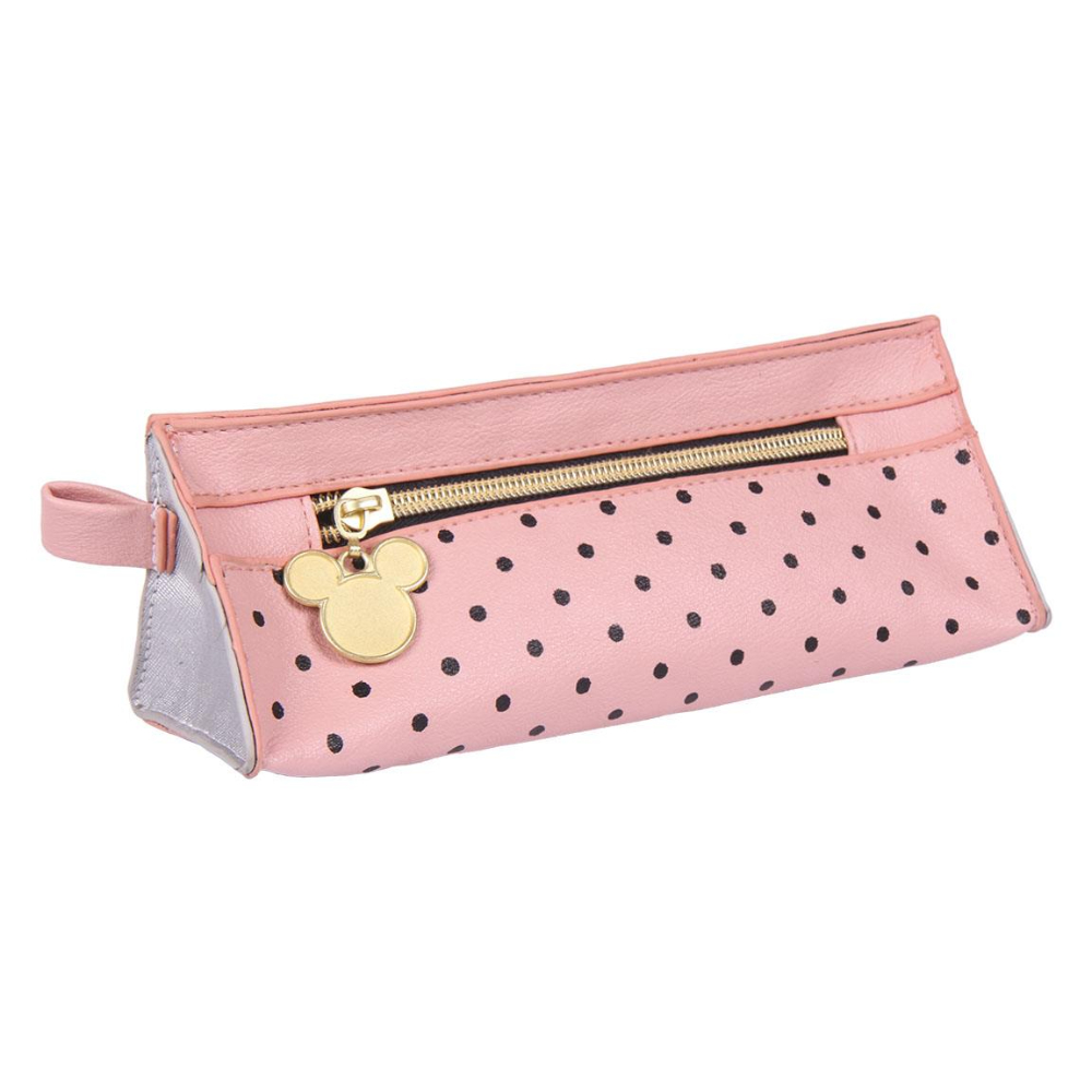 Estuche rosa de lunares con un dije dorado de Minnie Mouse y una cremallera.